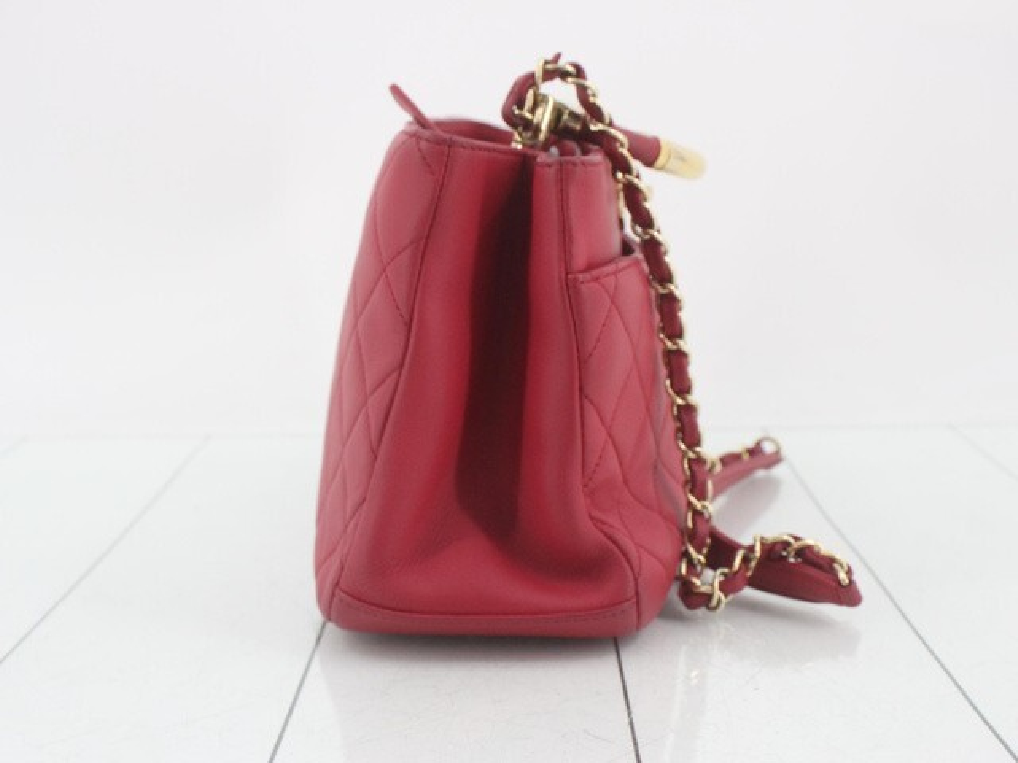 Matelassé Handbag Shoulder Bag — view 6