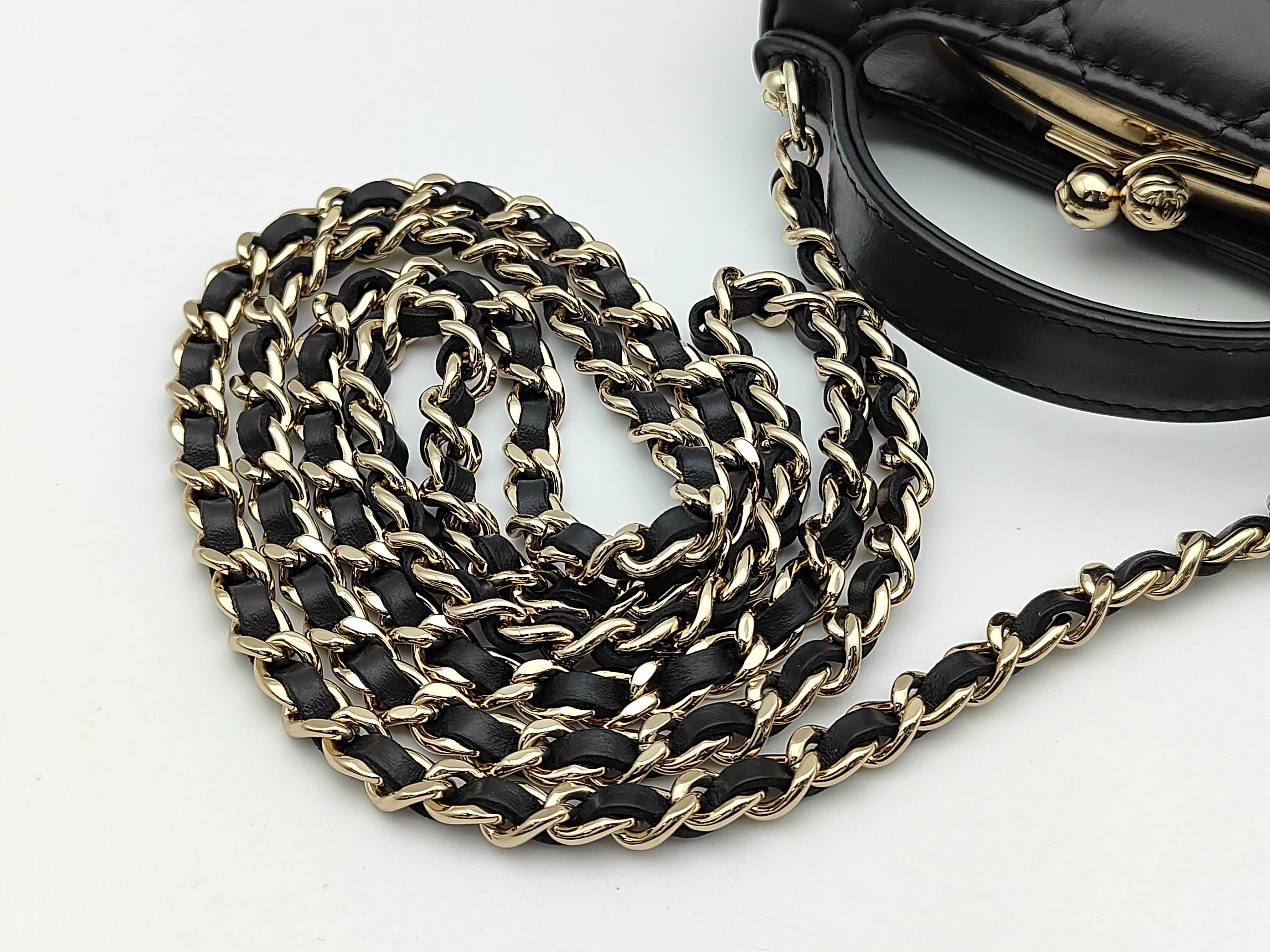 Matelassé Chain Shoulder Bag — view 6