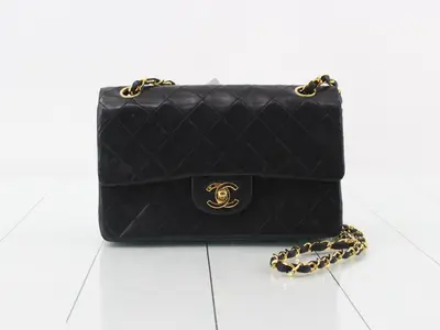 Matelassé lambskin shoulder bag, black