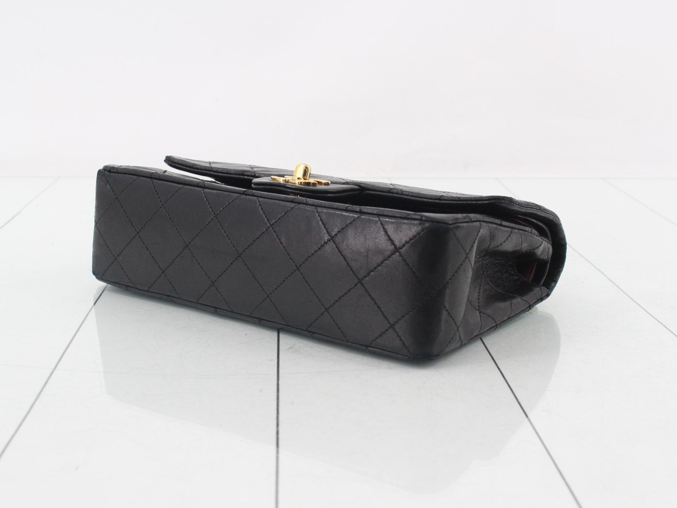 Matelassé lambskin shoulder bag, black — view 6