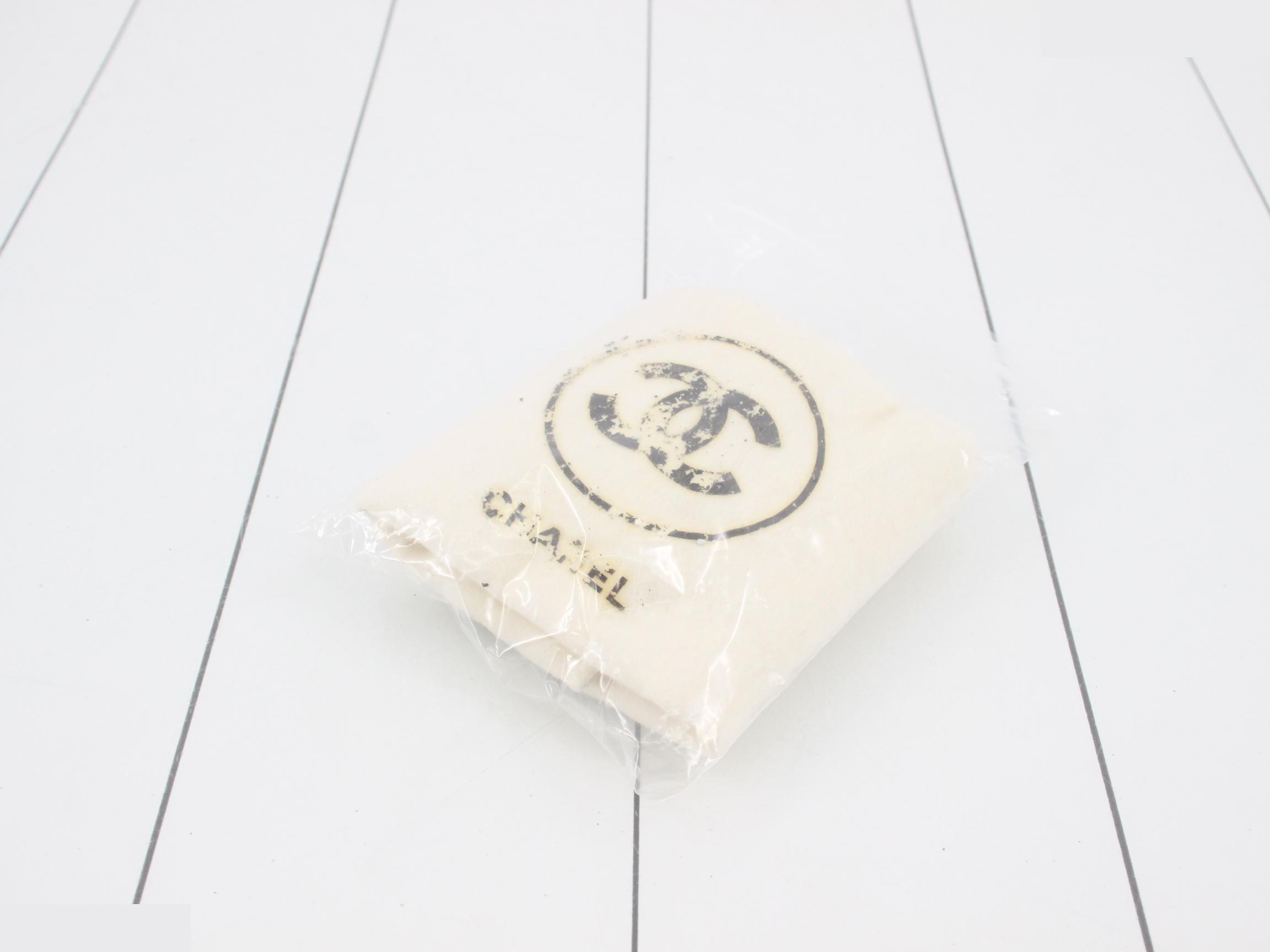 Matelassé (bag) - Shoulder bag — view 7