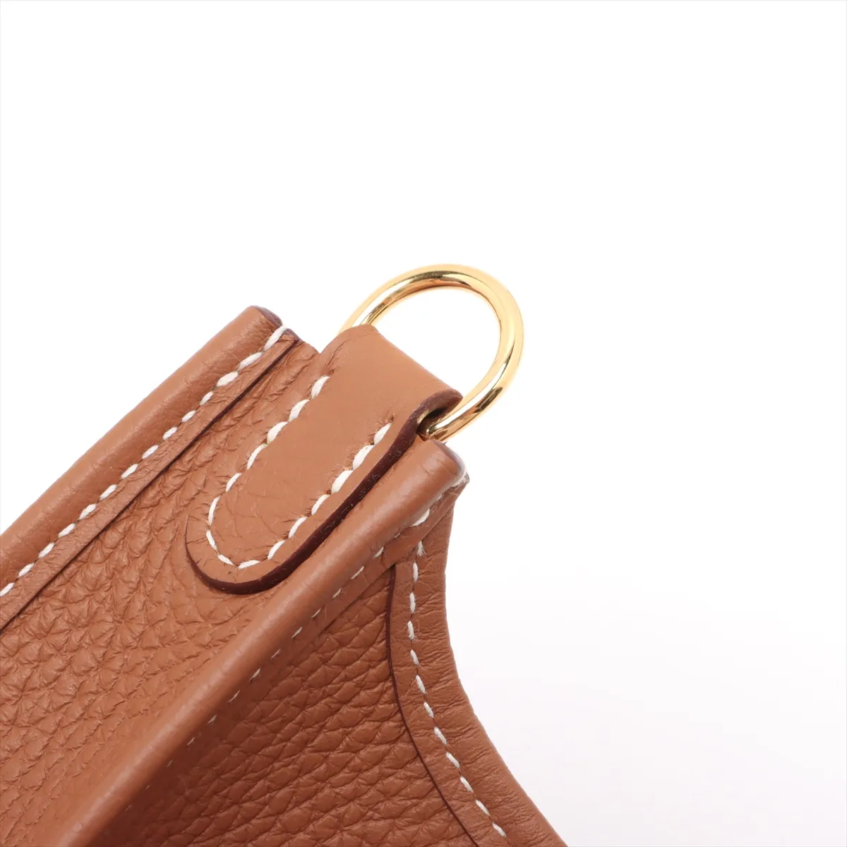 Evelyn 16 TPM Amazon Taurillon Clemence Gold hardware W:2024 — view 9