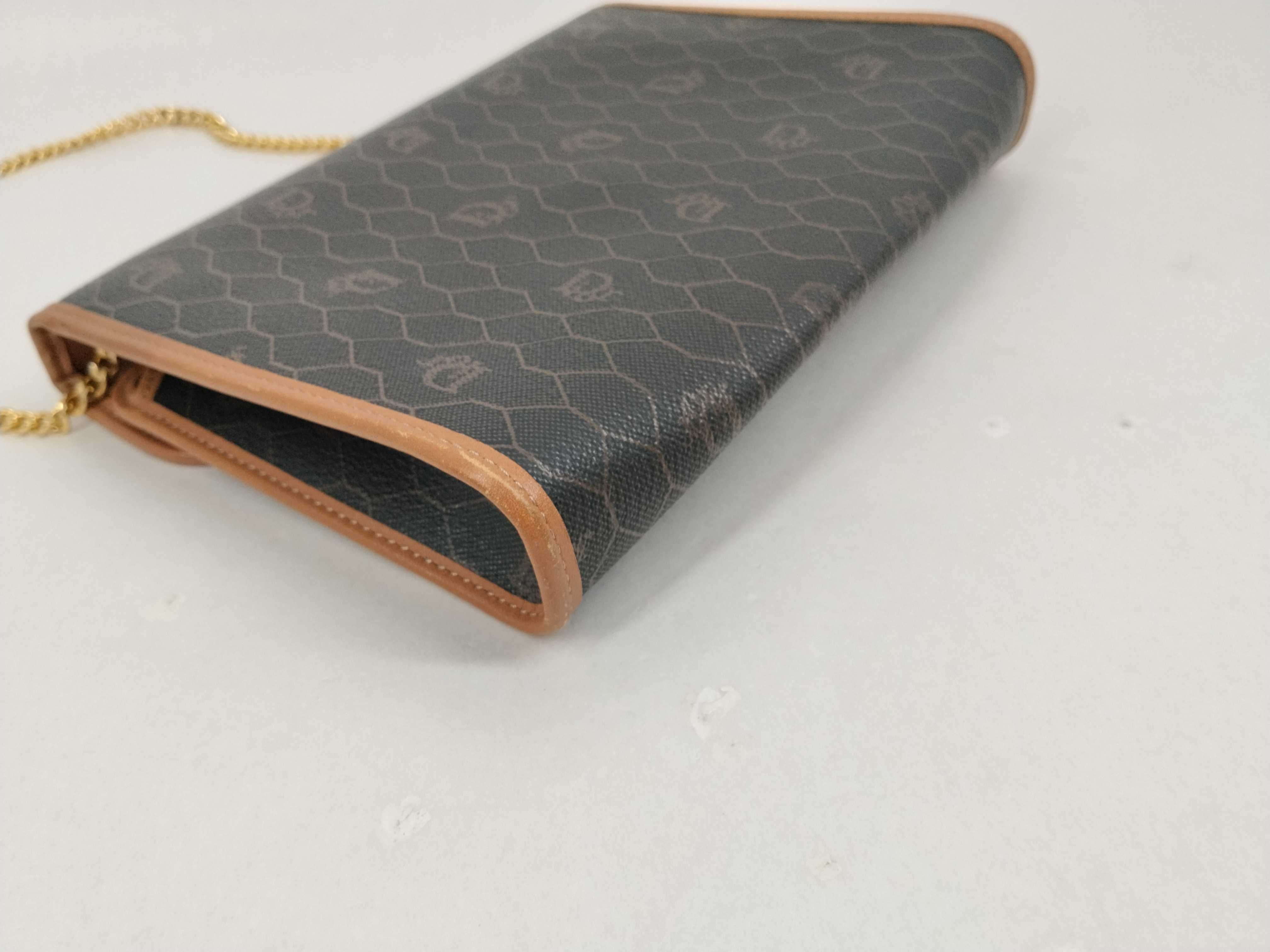 Chain Shoulder Honeycomb Shoulder Bag — view 3
