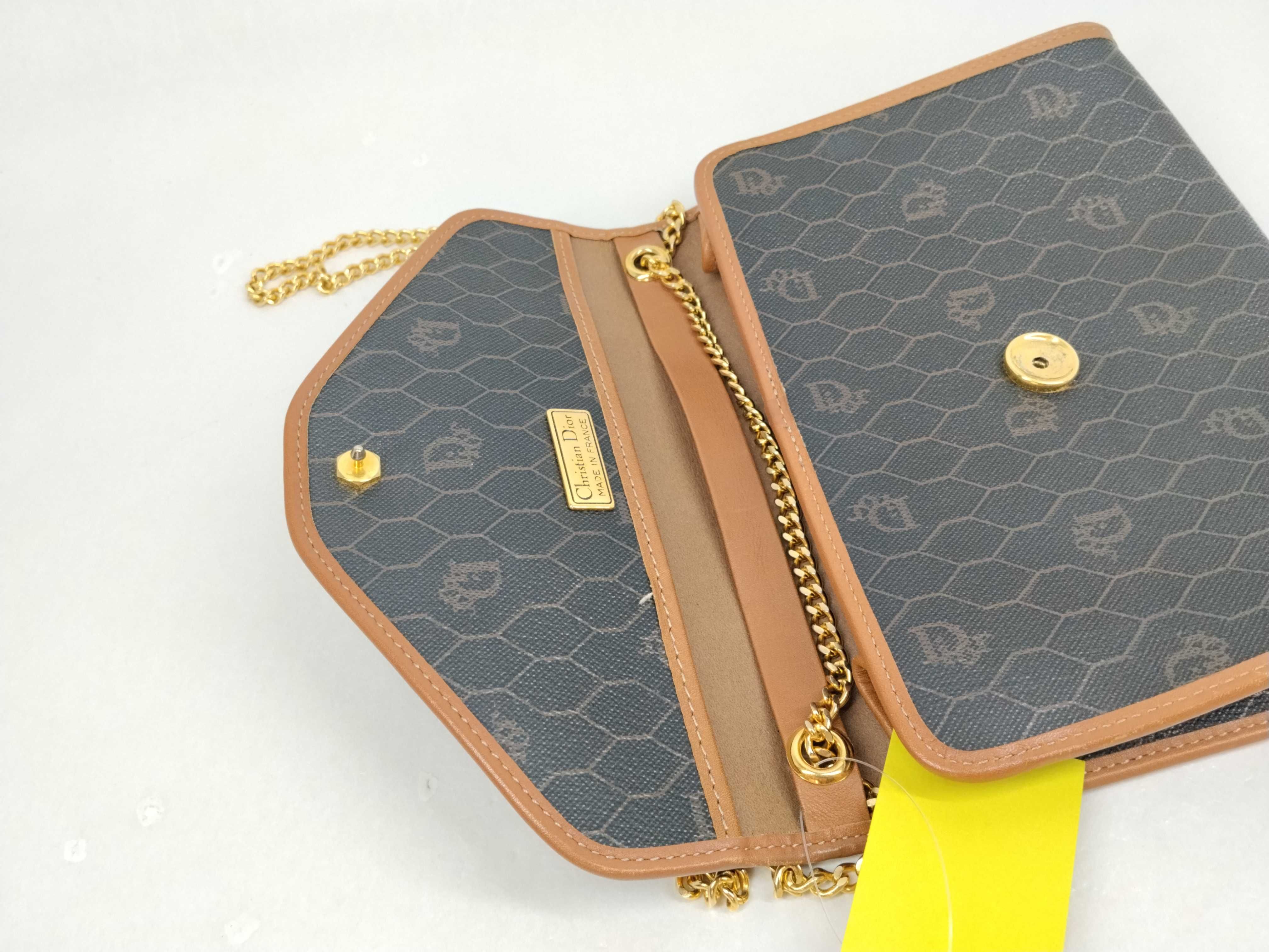 Chain Shoulder Honeycomb Shoulder Bag — view 8