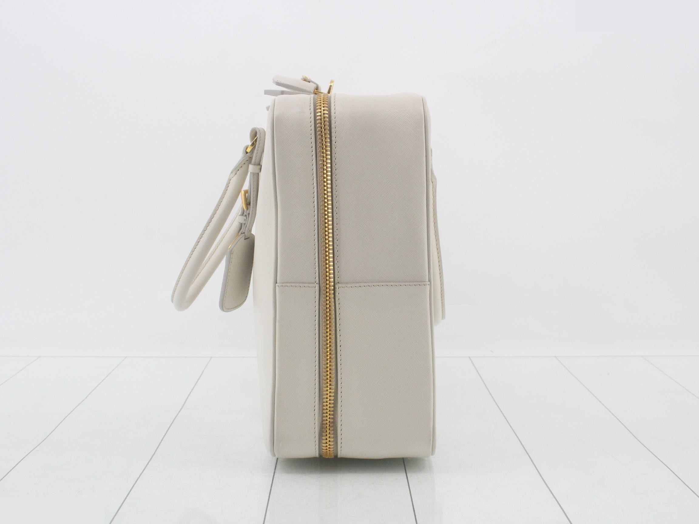 Briefcase — view 3