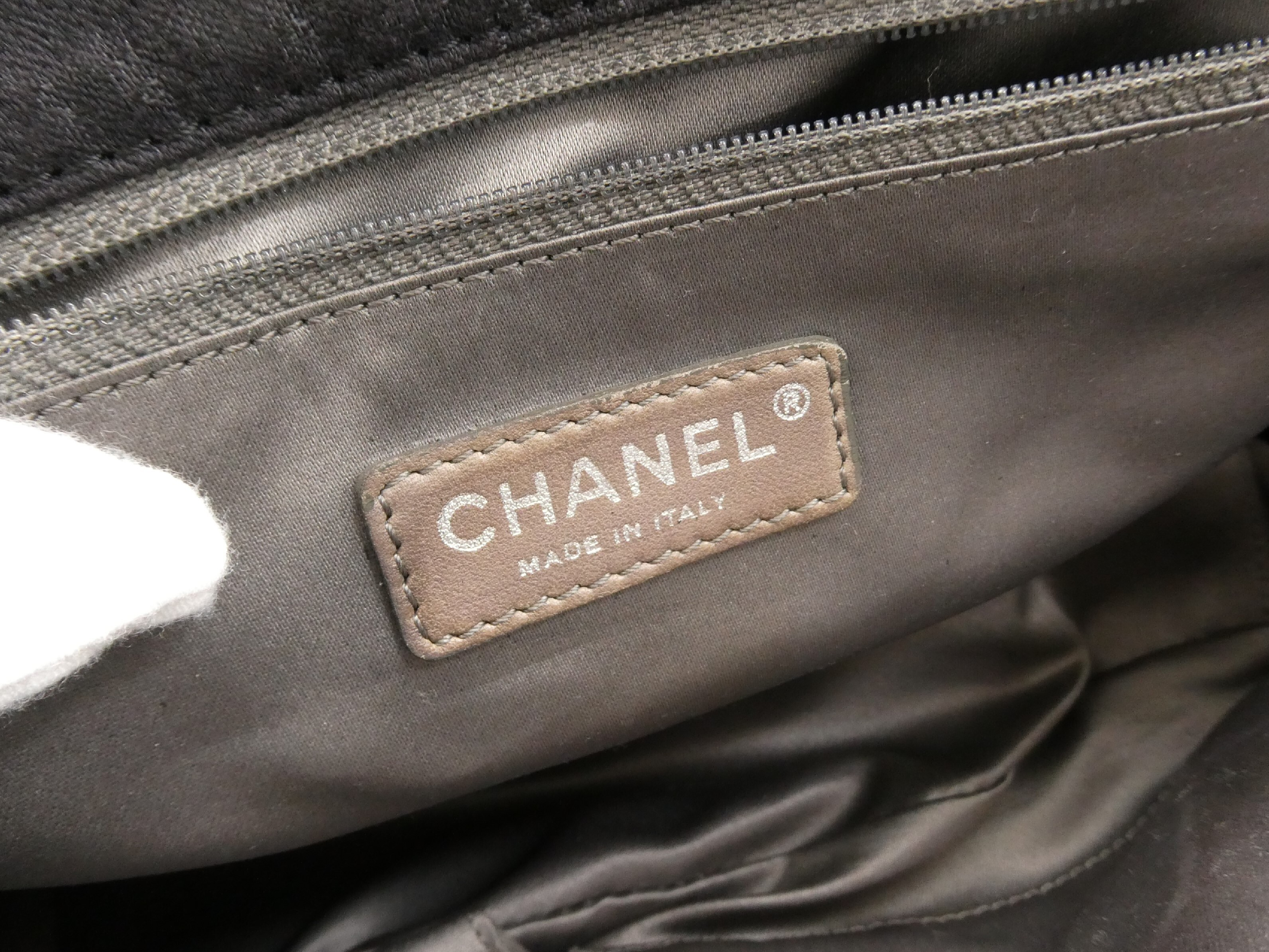 Matelassé Coco Mark Coated Canvas Chain Shoulder Bag — view 8