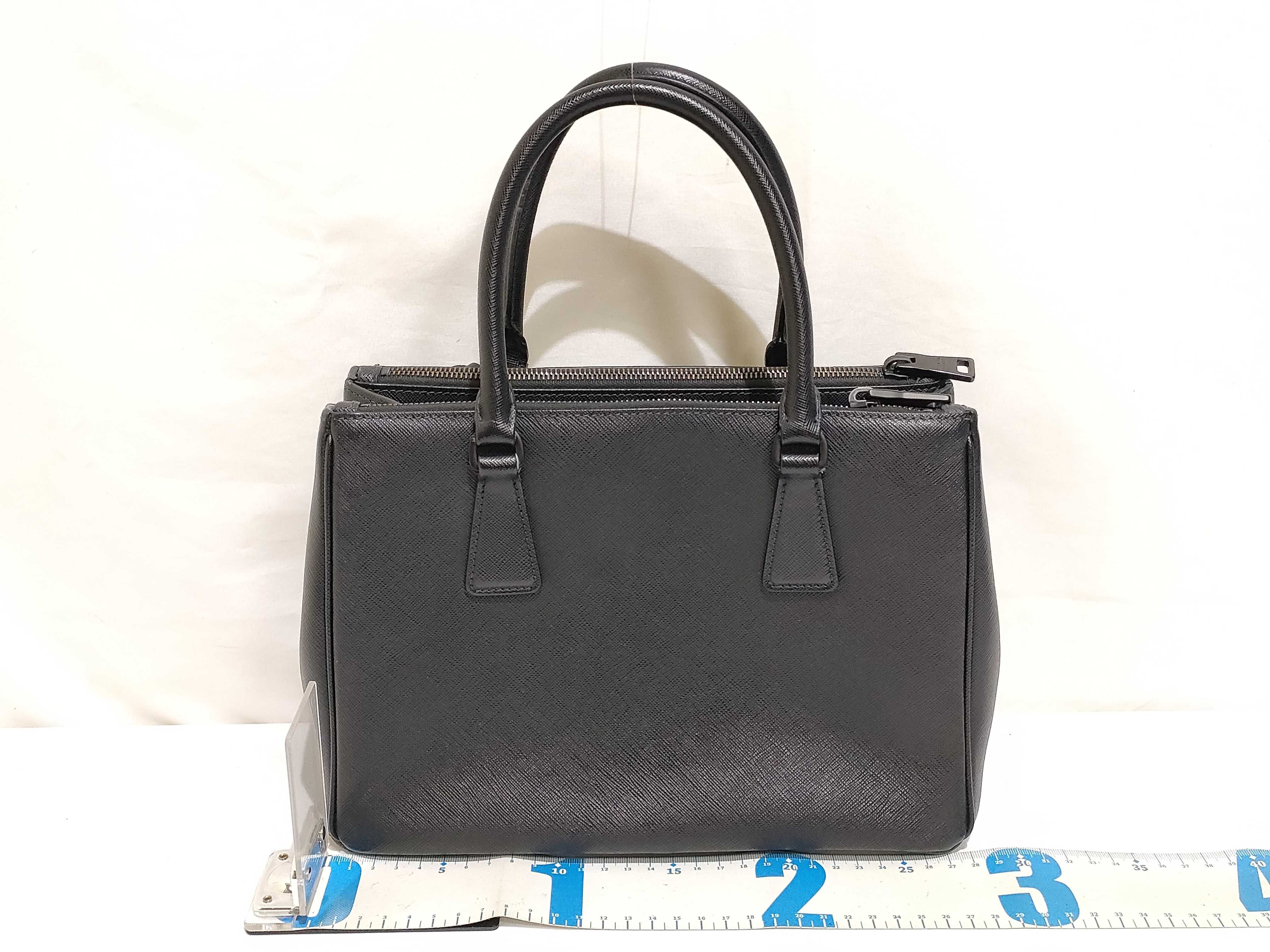 Galleria Saffiano Leather 2-Way Handbag/Shoulder Bag, Black, 1BA863 — view 2