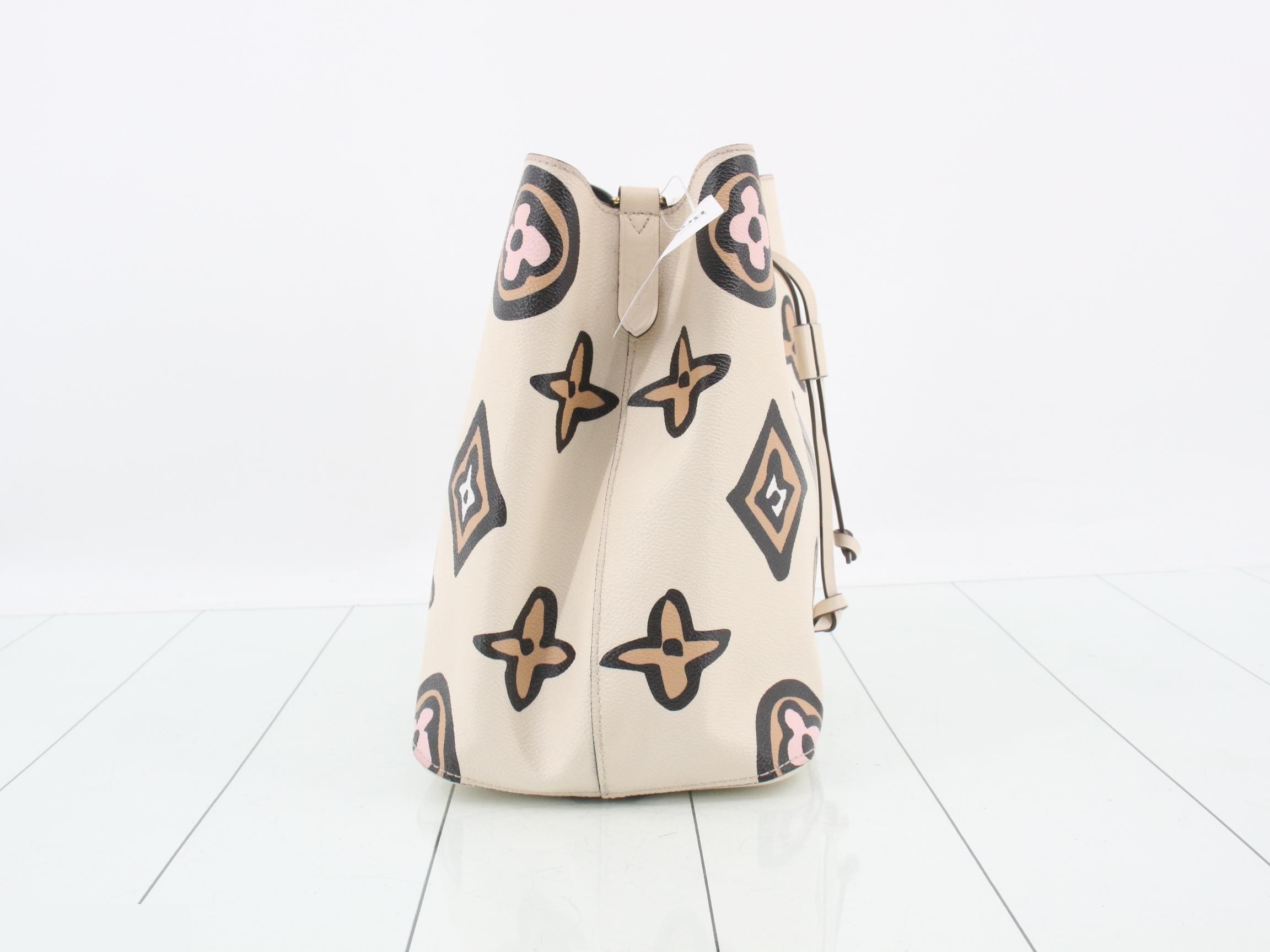 Monogram Wild at Heart NeoNoe Crème Shoulder Bag — view 4