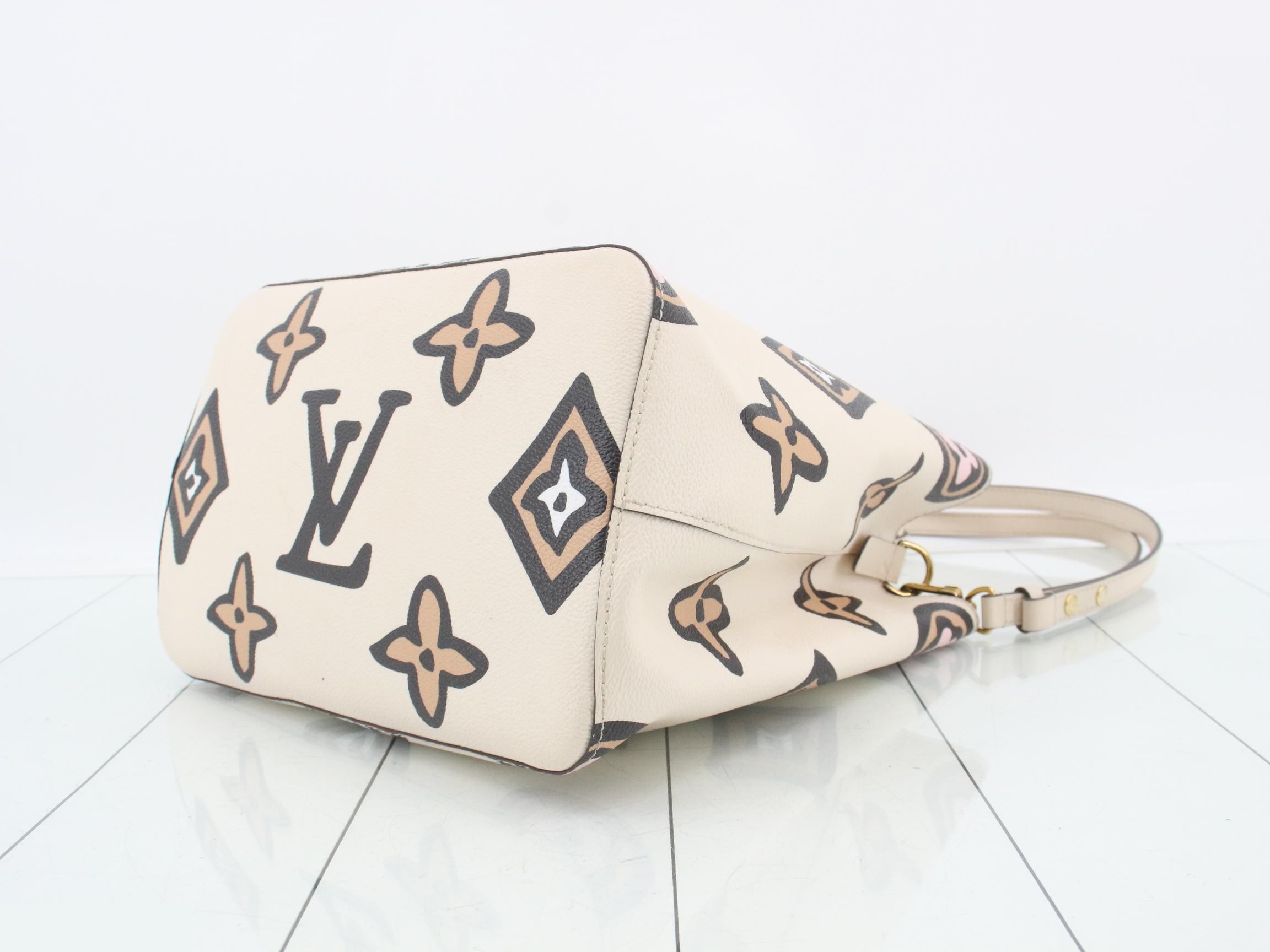 Monogram Wild at Heart NeoNoe Crème Shoulder Bag — view 6