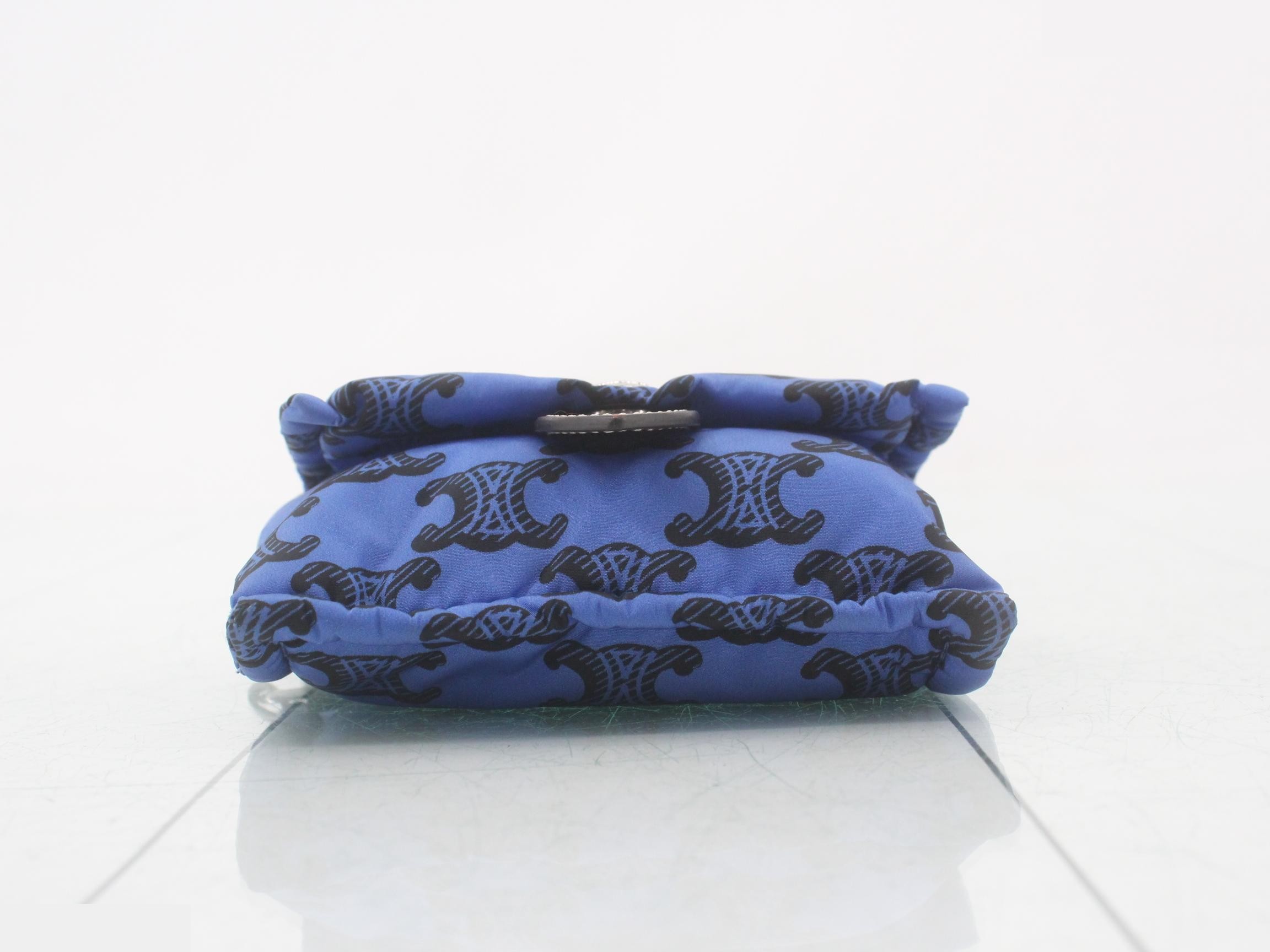 pouch — view 3