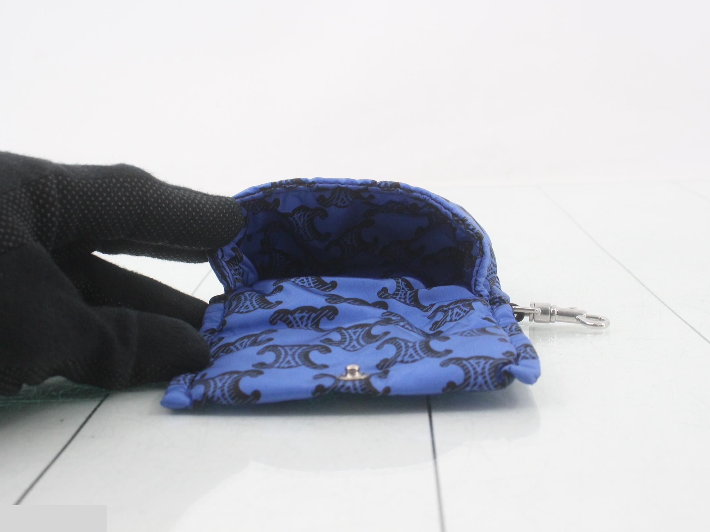pouch — view 4