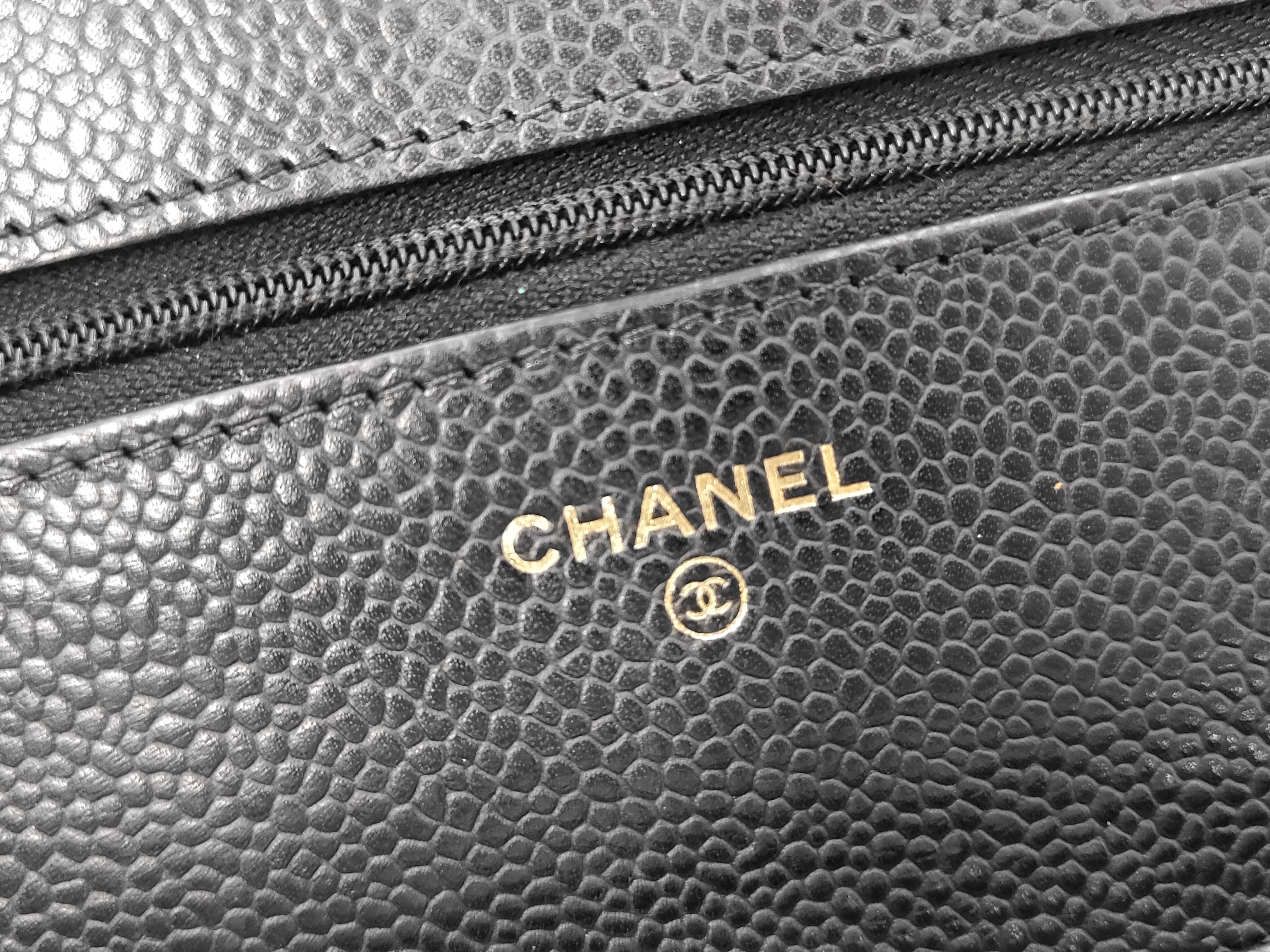 Caviar Skin Chain Wallet Black Gold — view 8