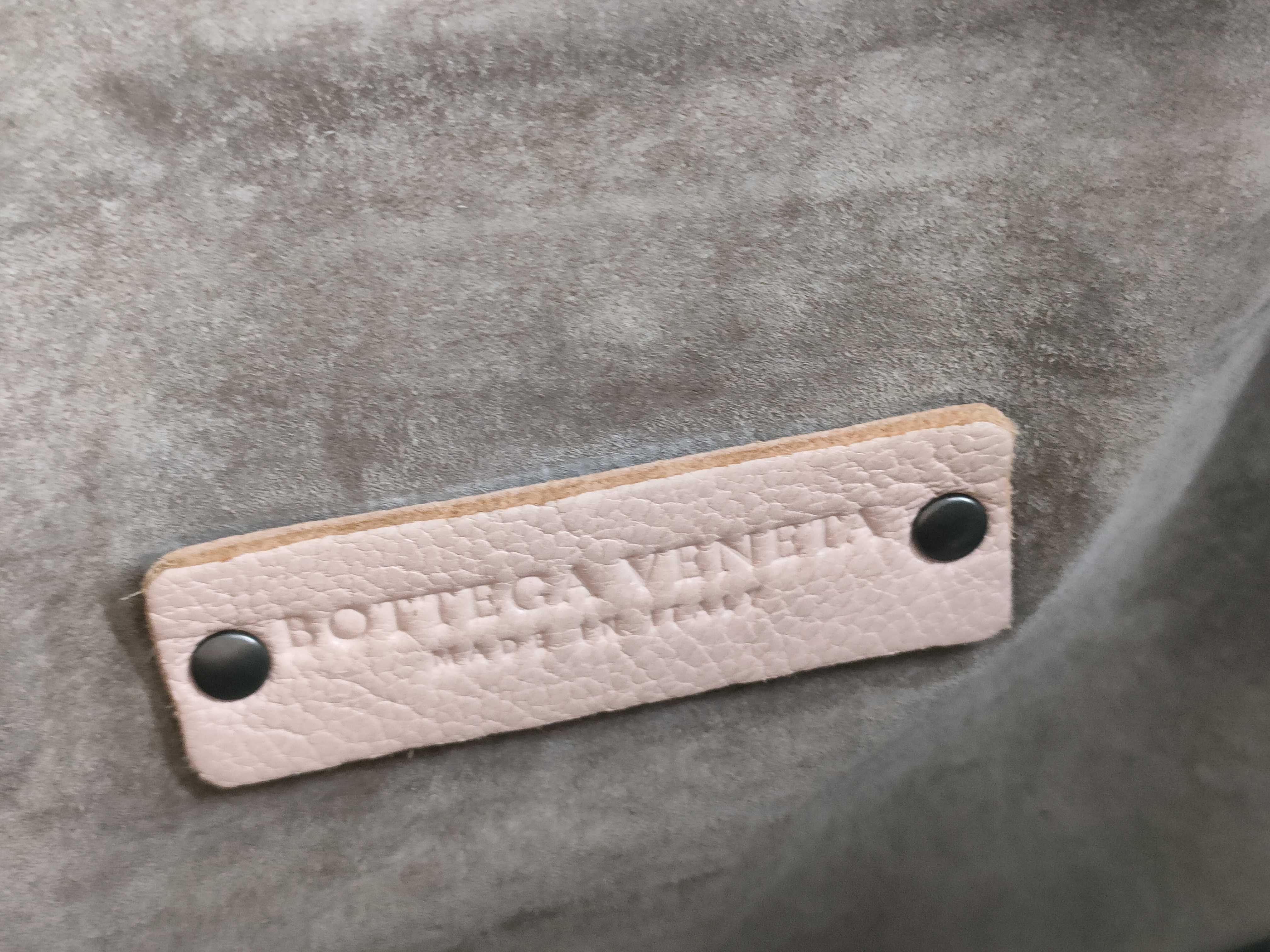 Intrecciato Bottega Veneta Intrecciato Handbag Mini Boston Handbag — view 11