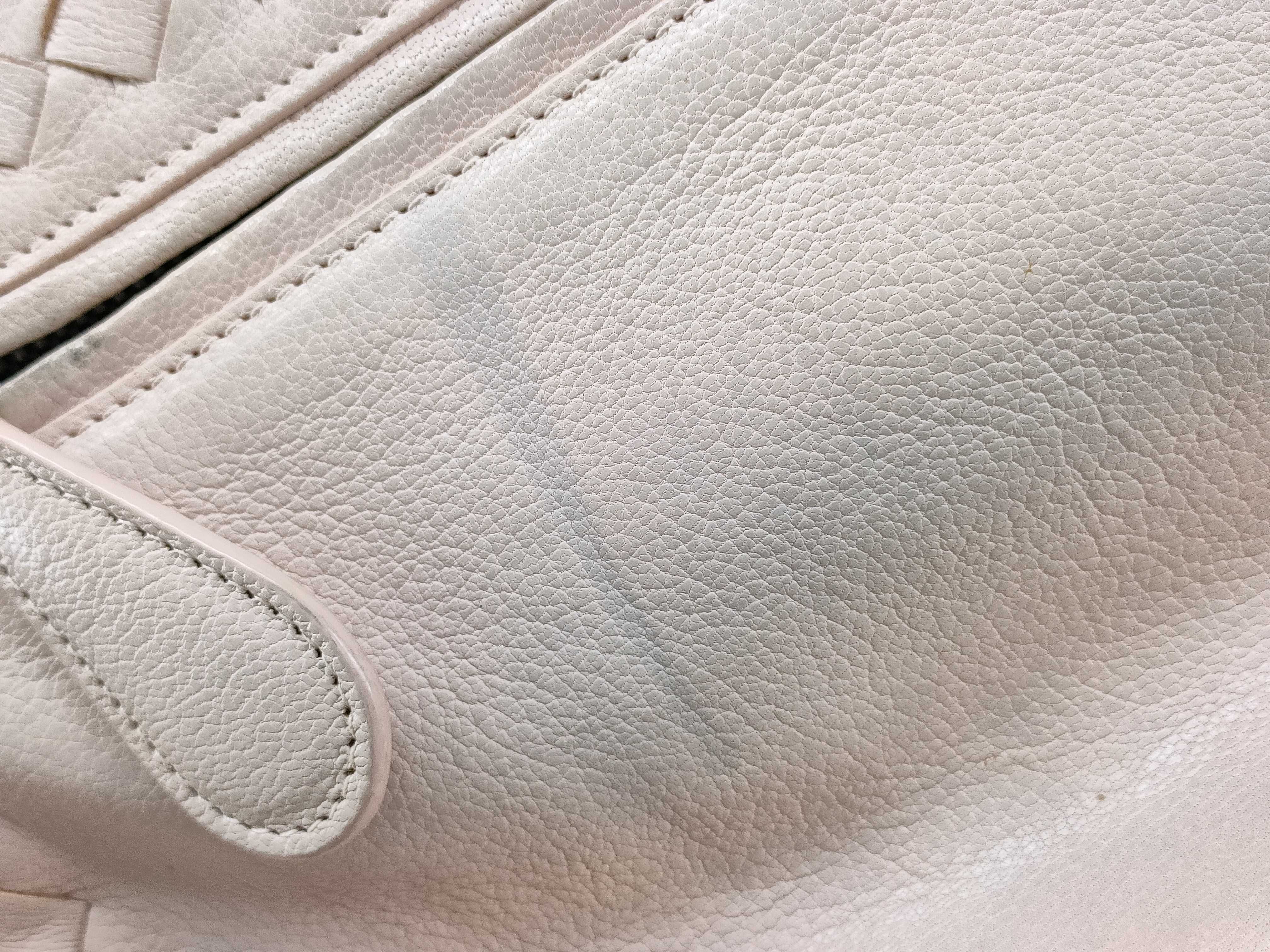 Intrecciato Bottega Veneta Intrecciato Handbag Mini Boston Handbag — view 14