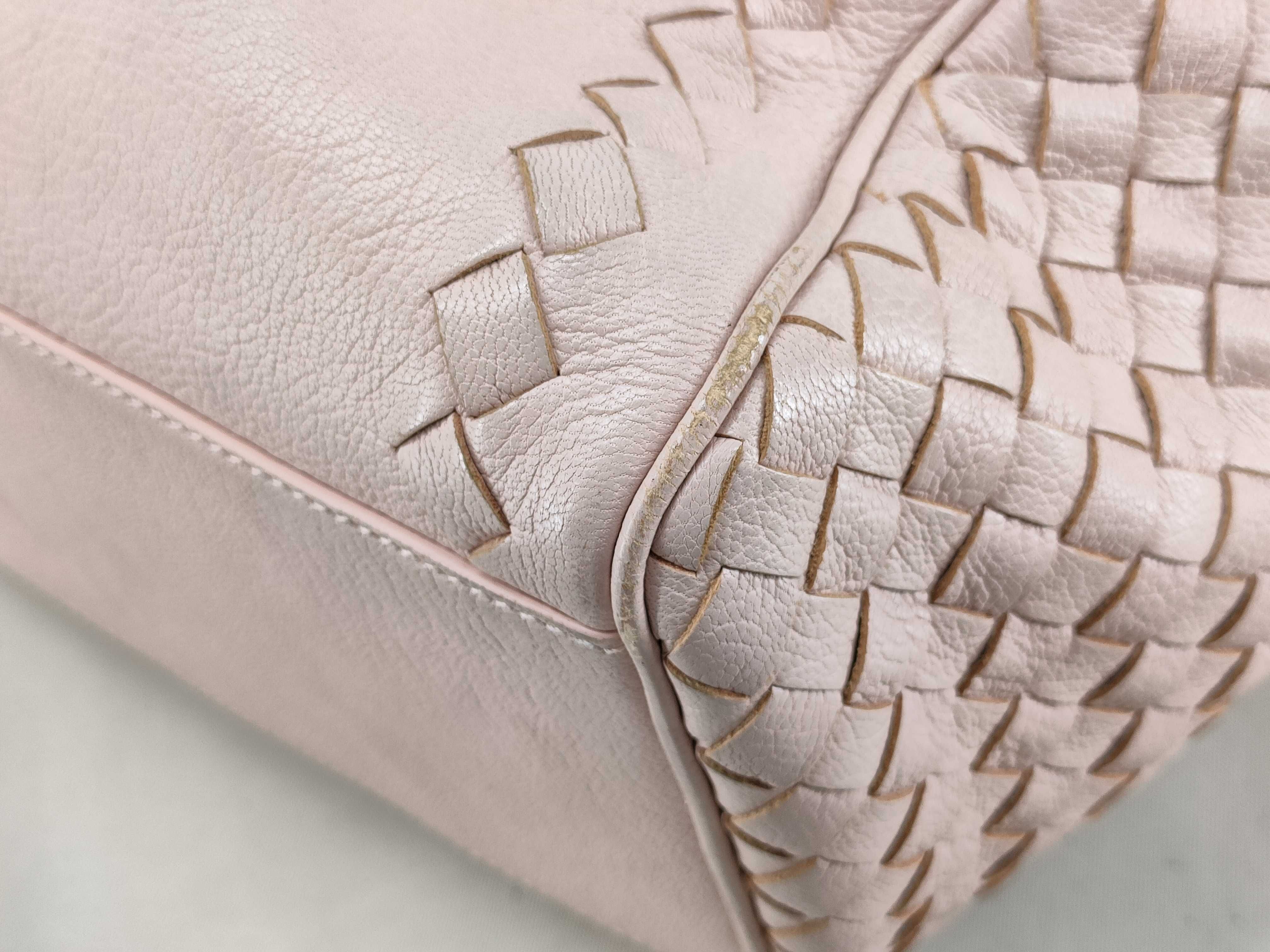 Intrecciato Bottega Veneta Intrecciato Handbag Mini Boston Handbag — view 4