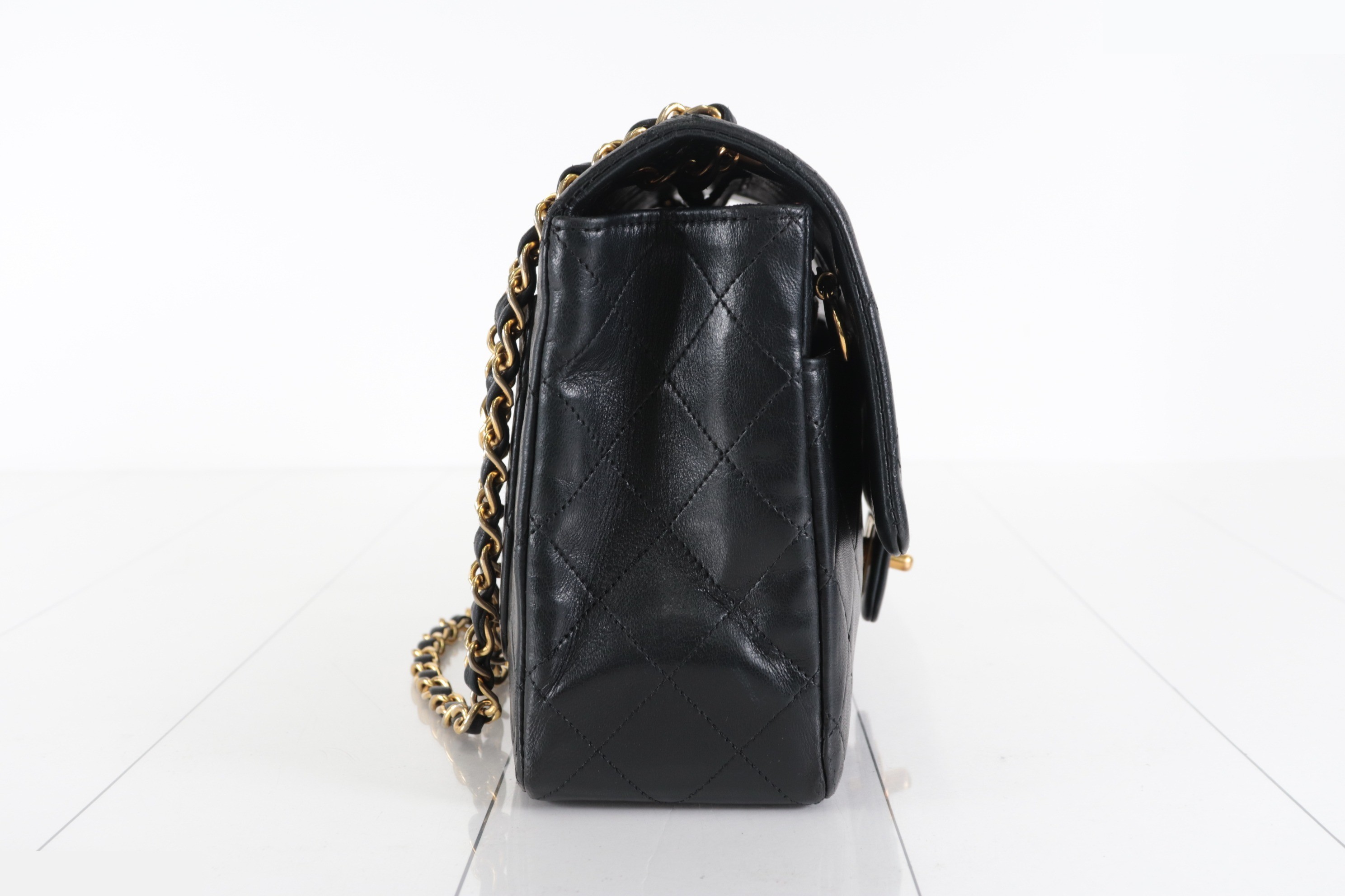 Matelassé 27 Lambskin Chain Shoulder Bag with Pouch, Unit No. 1 — view 4
