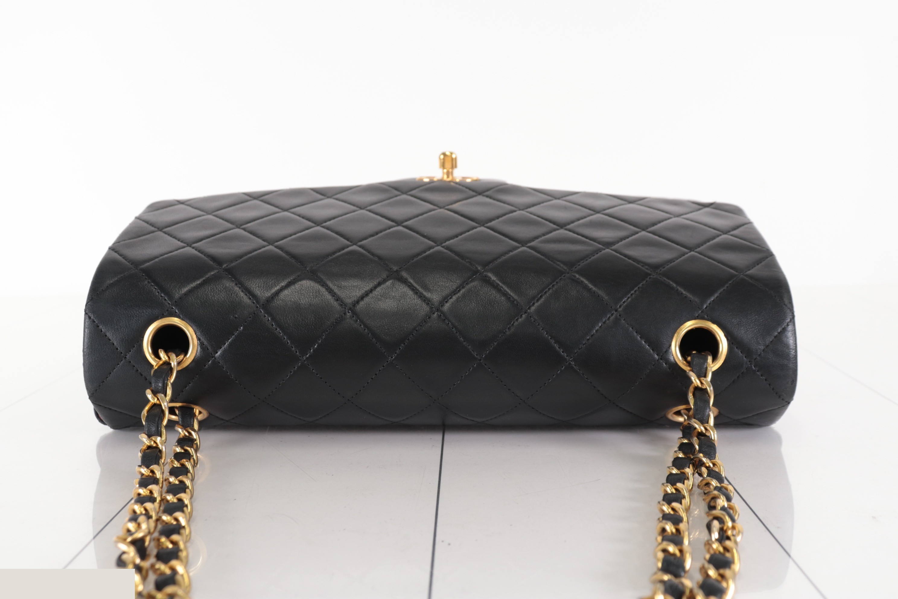 Matelassé 27 Lambskin Chain Shoulder Bag with Pouch, Unit No. 1 — view 6