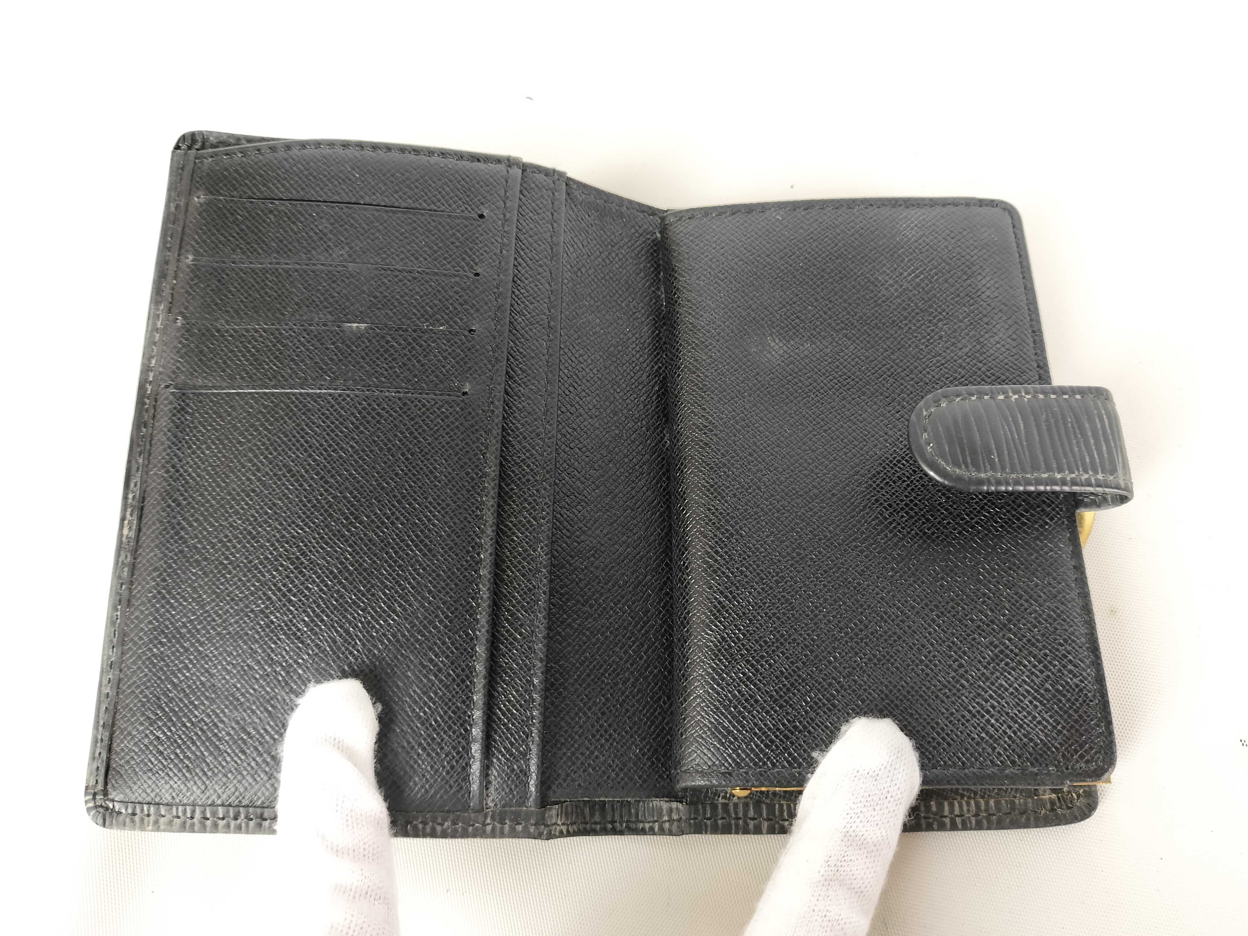 Epi Portefeuille Viennois Black Wallet — view 6
