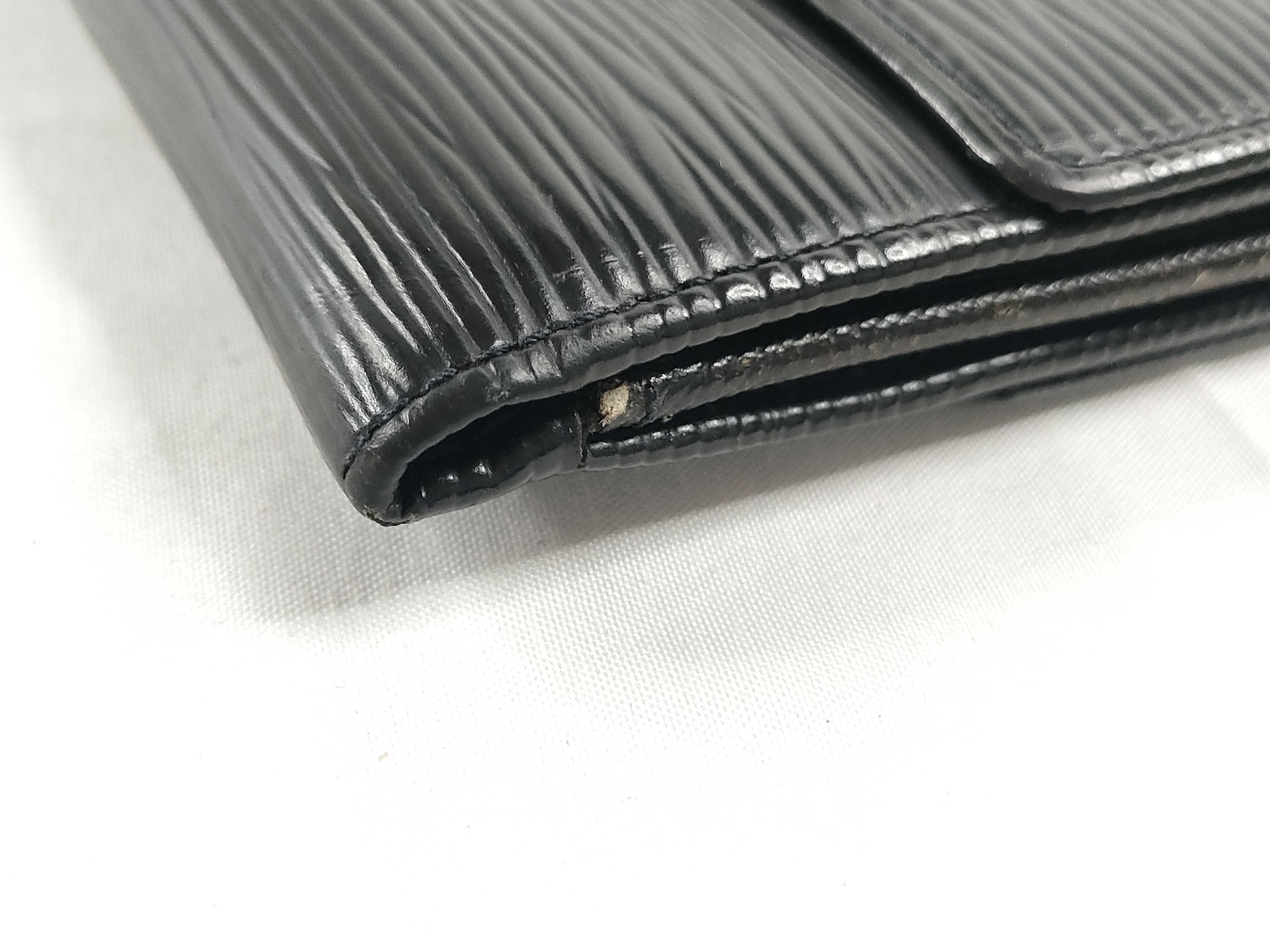 Epi Louis Vuitton Epi Portemonnaie Billet Carte Credit M63482/SP0041 Black Wallet — view 3