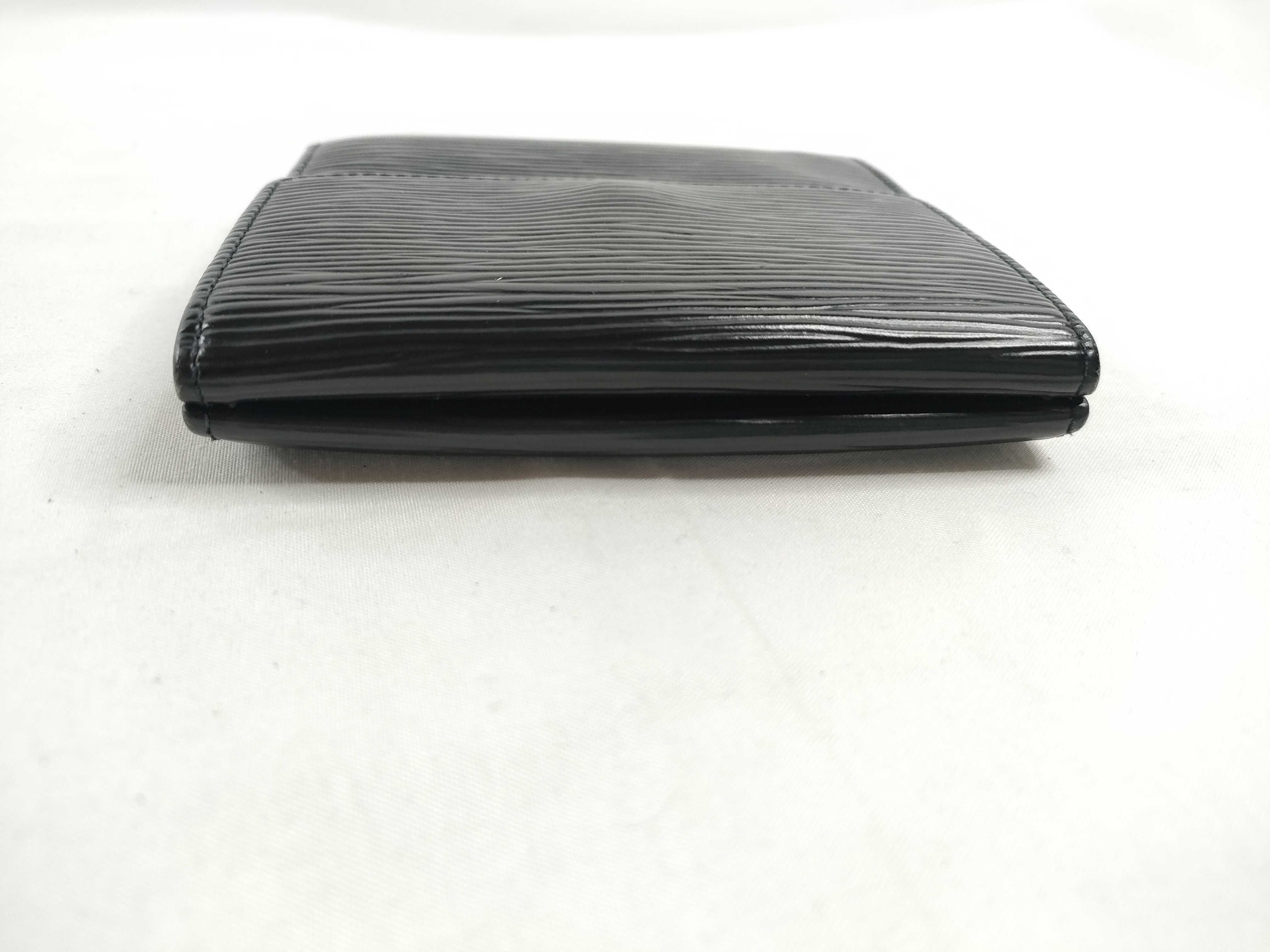 Epi Louis Vuitton Epi Portemonnaie Billet Carte Credit M63482/SP0041 Black Wallet — view 6