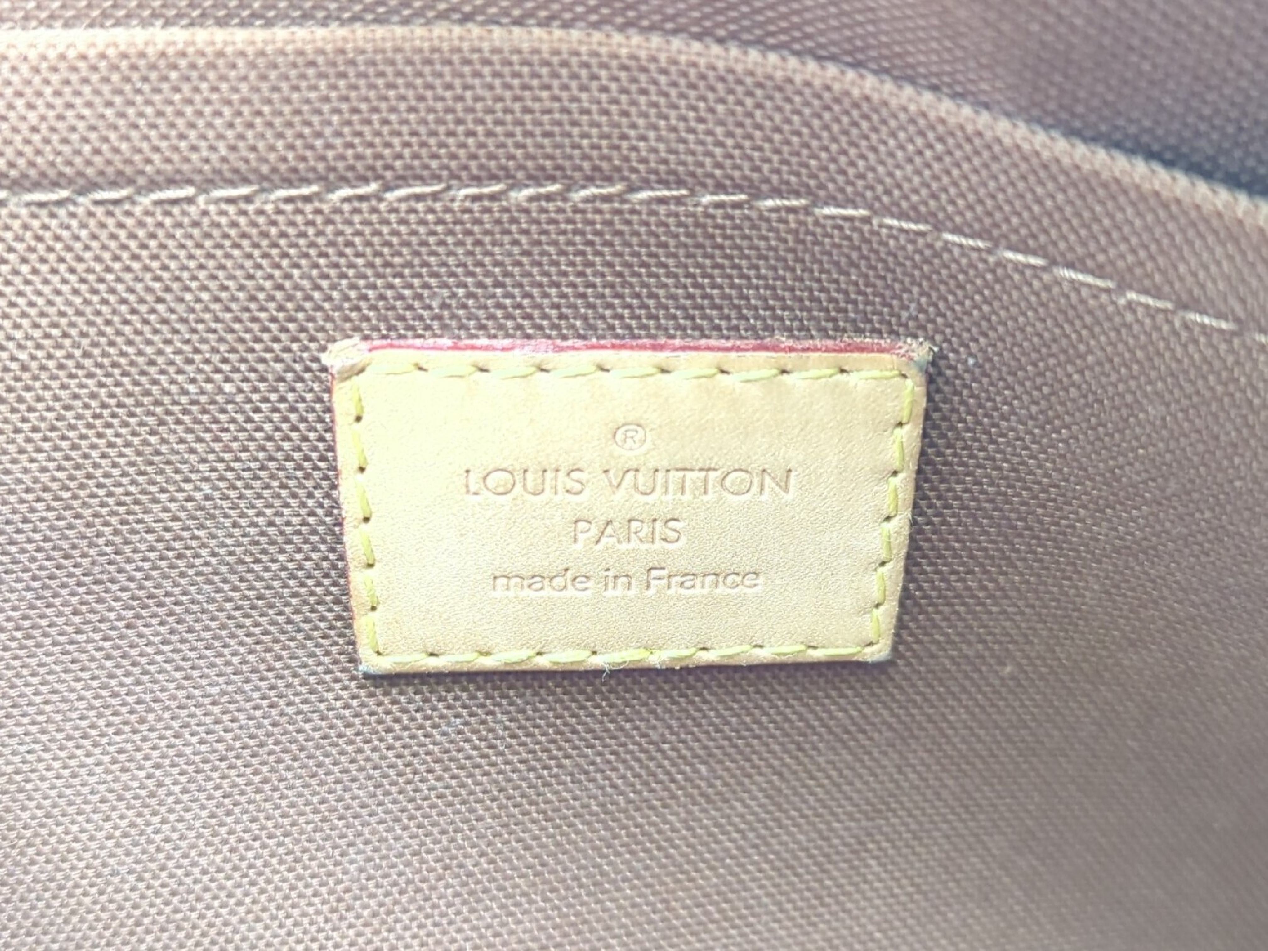 M56384 Monogram Thames PM Shoulder Bag — view 12