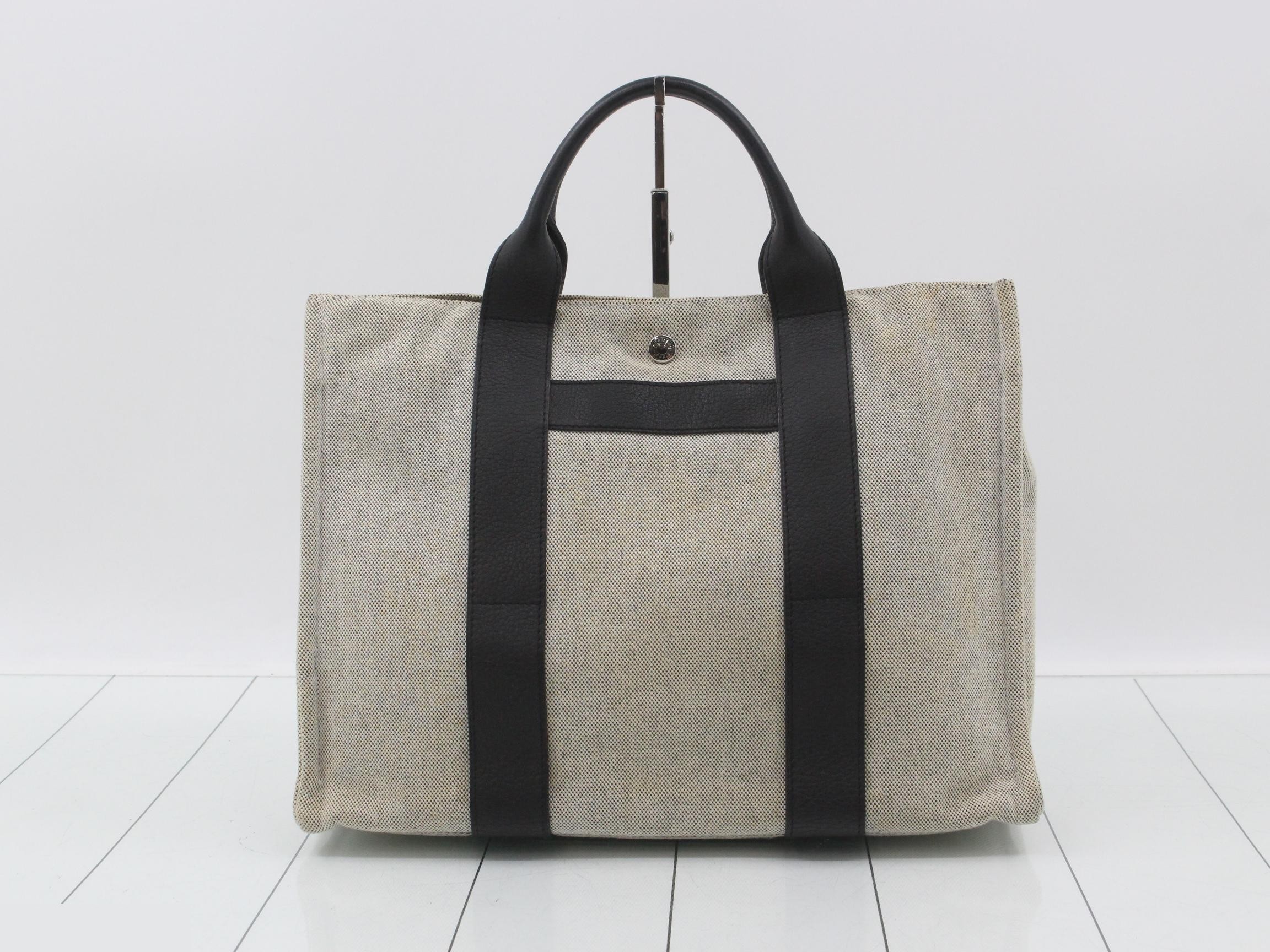 Comes with box and dust bag. Other lines: Bags and tote bags. — view 2
