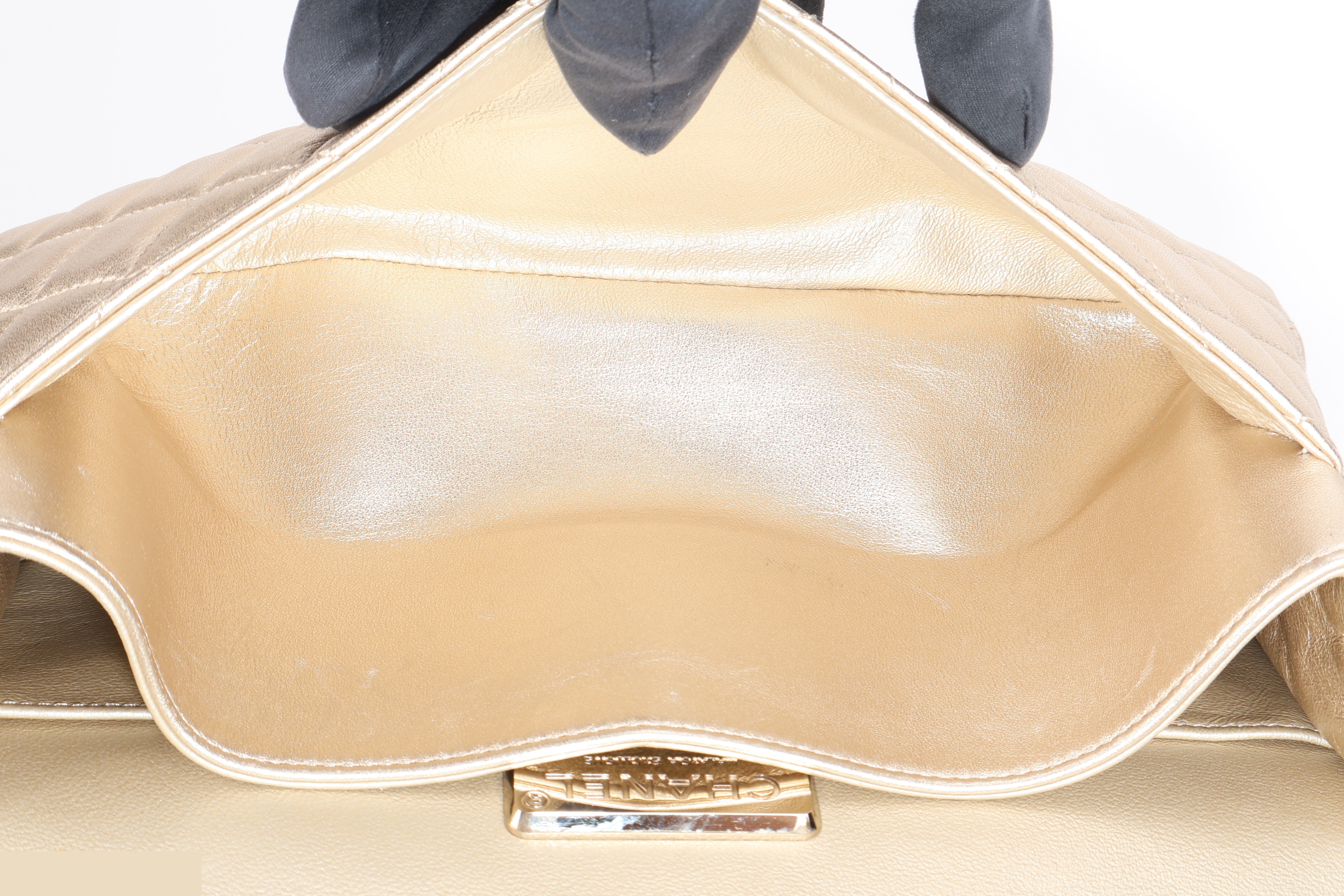 REISSUE 2.55 LUCKY CHARM GOLD METALLIC — view 6