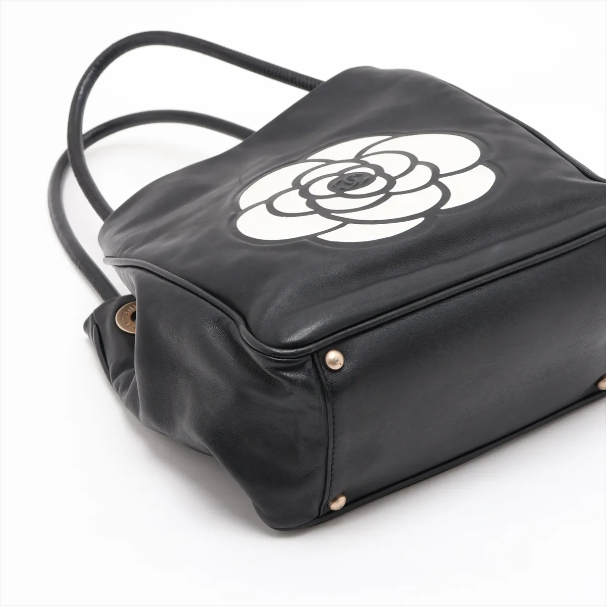 Camellia Lambskin Tote Bag, Black with Gold Hardware, Item No. 7896168 (Serial Number 7) — view 4