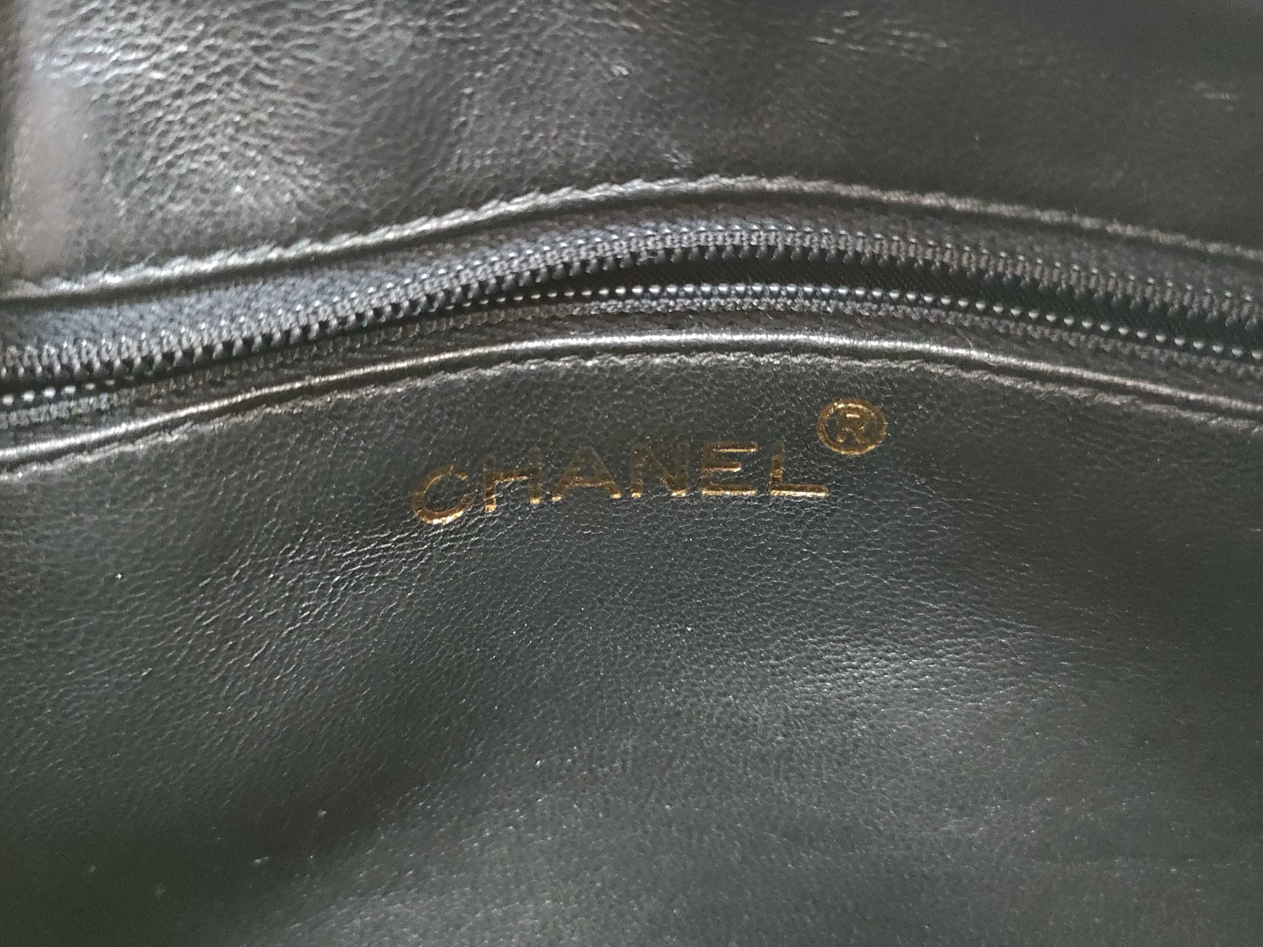 Matelassé Patent Leather Chain Shoulder Bag (Series 3) — view 11
