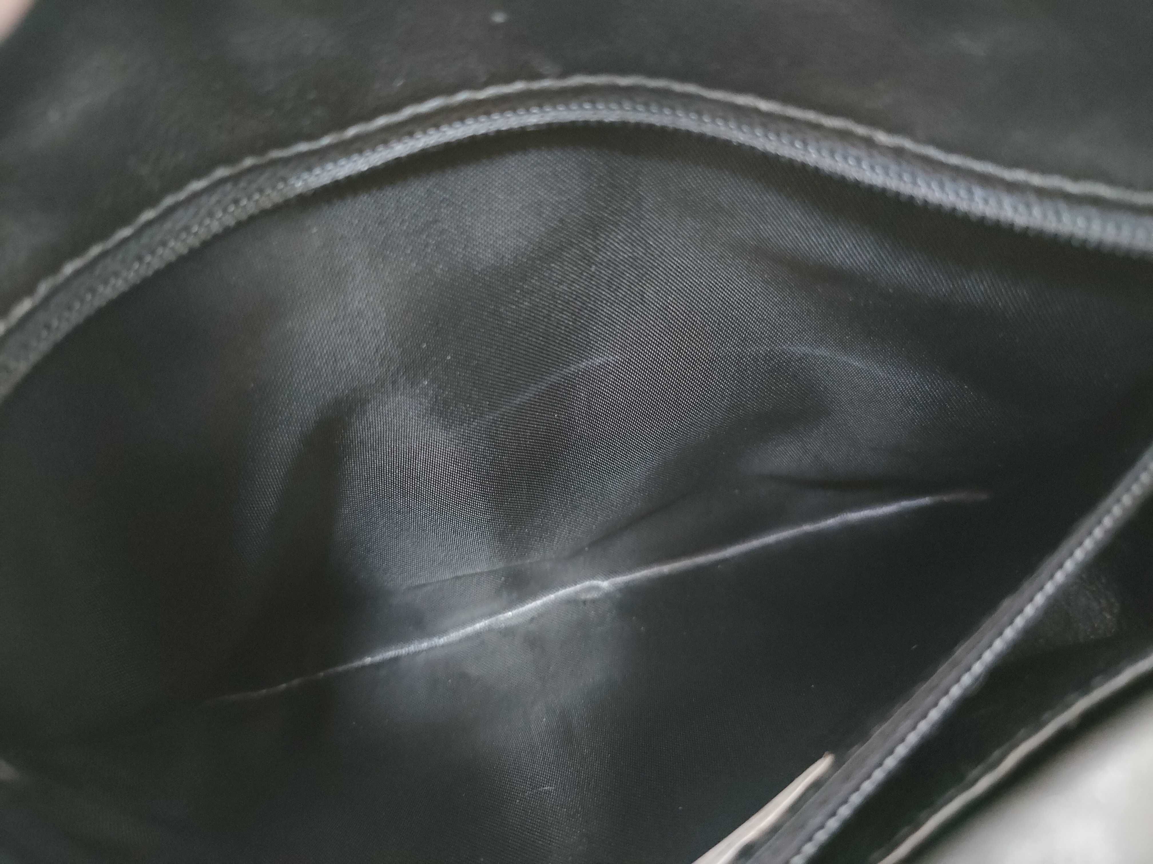 Matelassé Patent Leather Chain Shoulder Bag (Series 3) — view 12