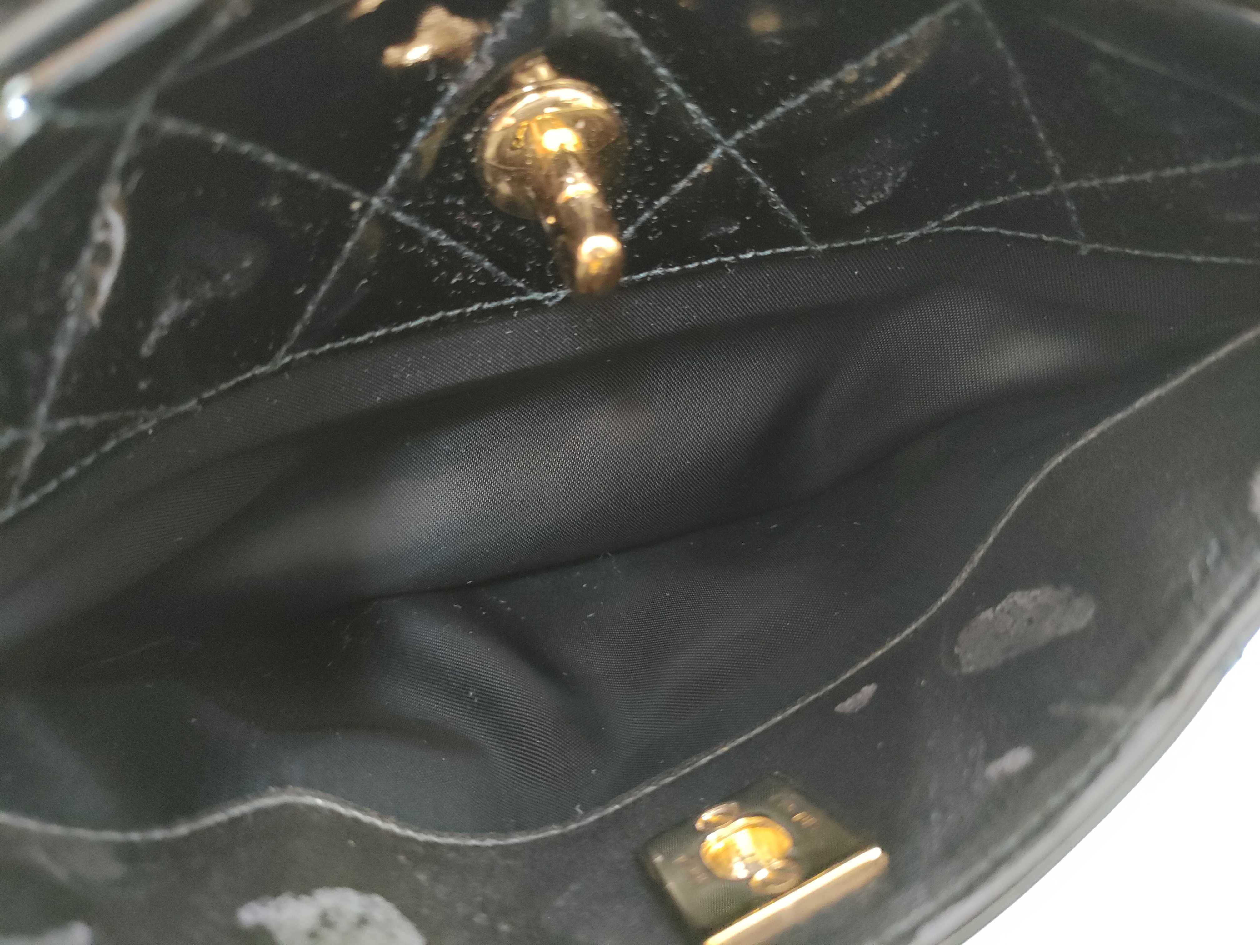 Matelassé Patent Leather Chain Shoulder Bag (Series 3) — view 9