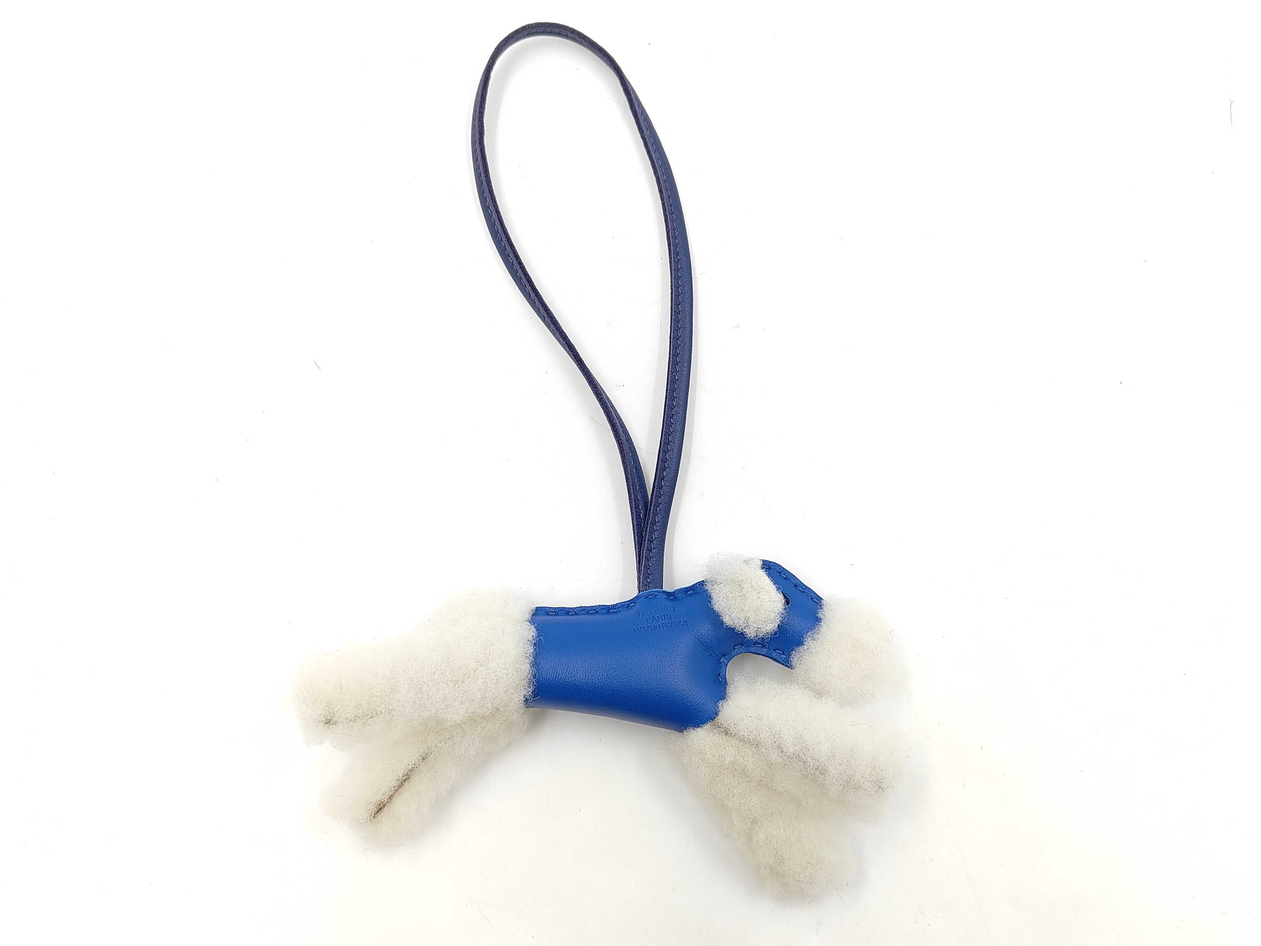 Buddy charm (U stamp) — view 2