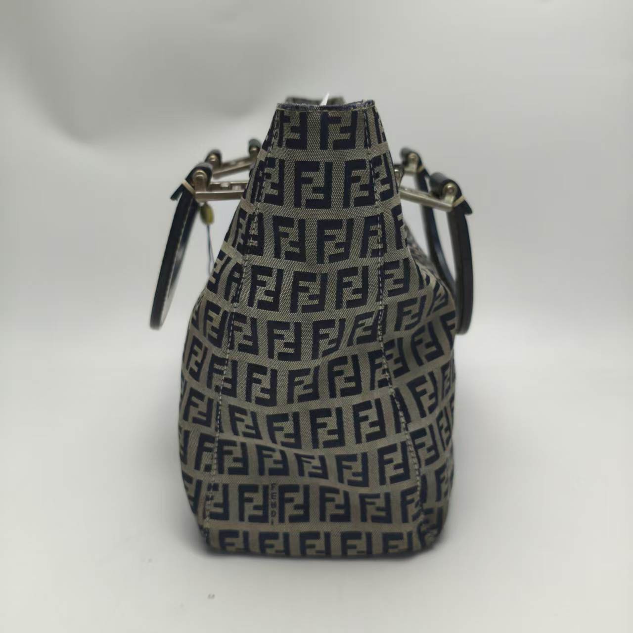 【*Shipped from: China*】FENDI Canvas Handbag — view 3