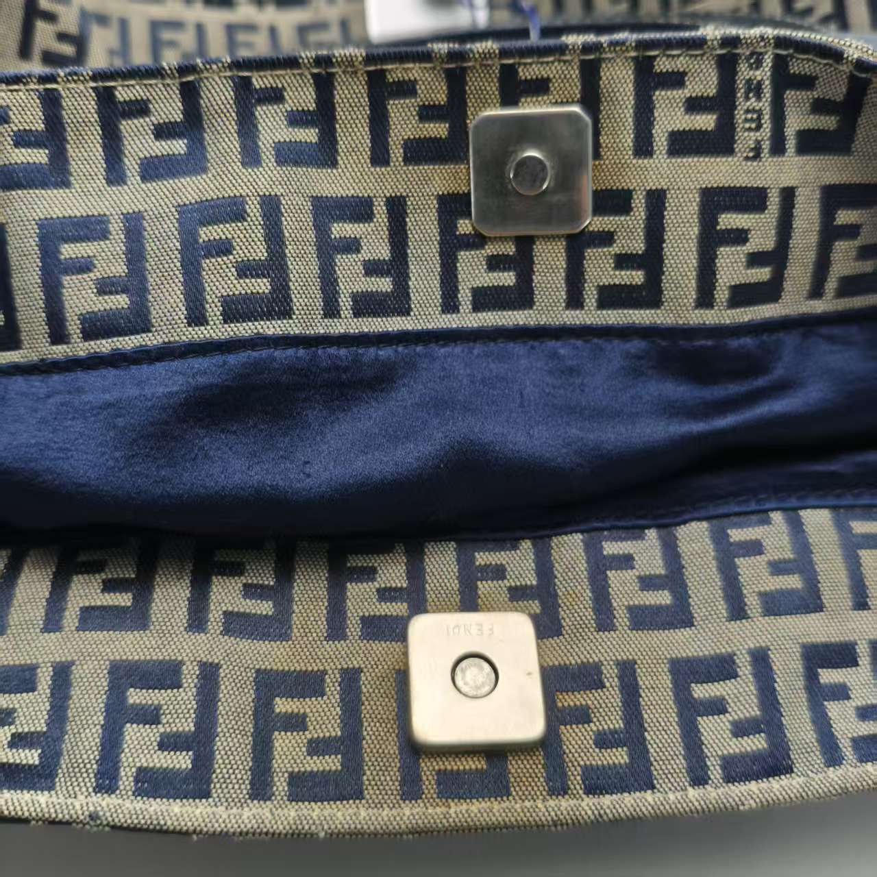 【*Shipped from: China*】FENDI Canvas Handbag — view 10