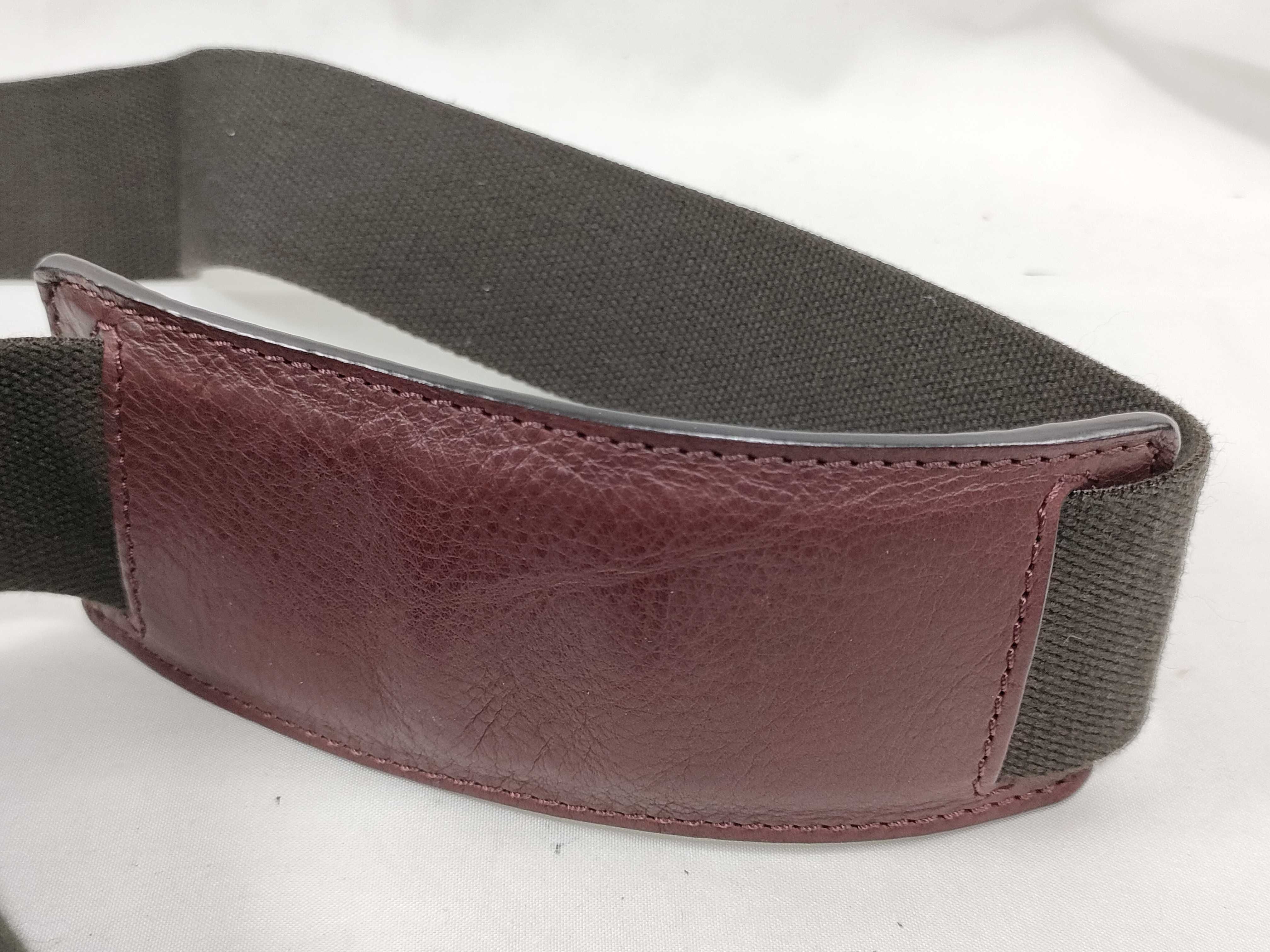 Triomphe Shoulder Bag, Burgundy Shoulder Bag — view 7