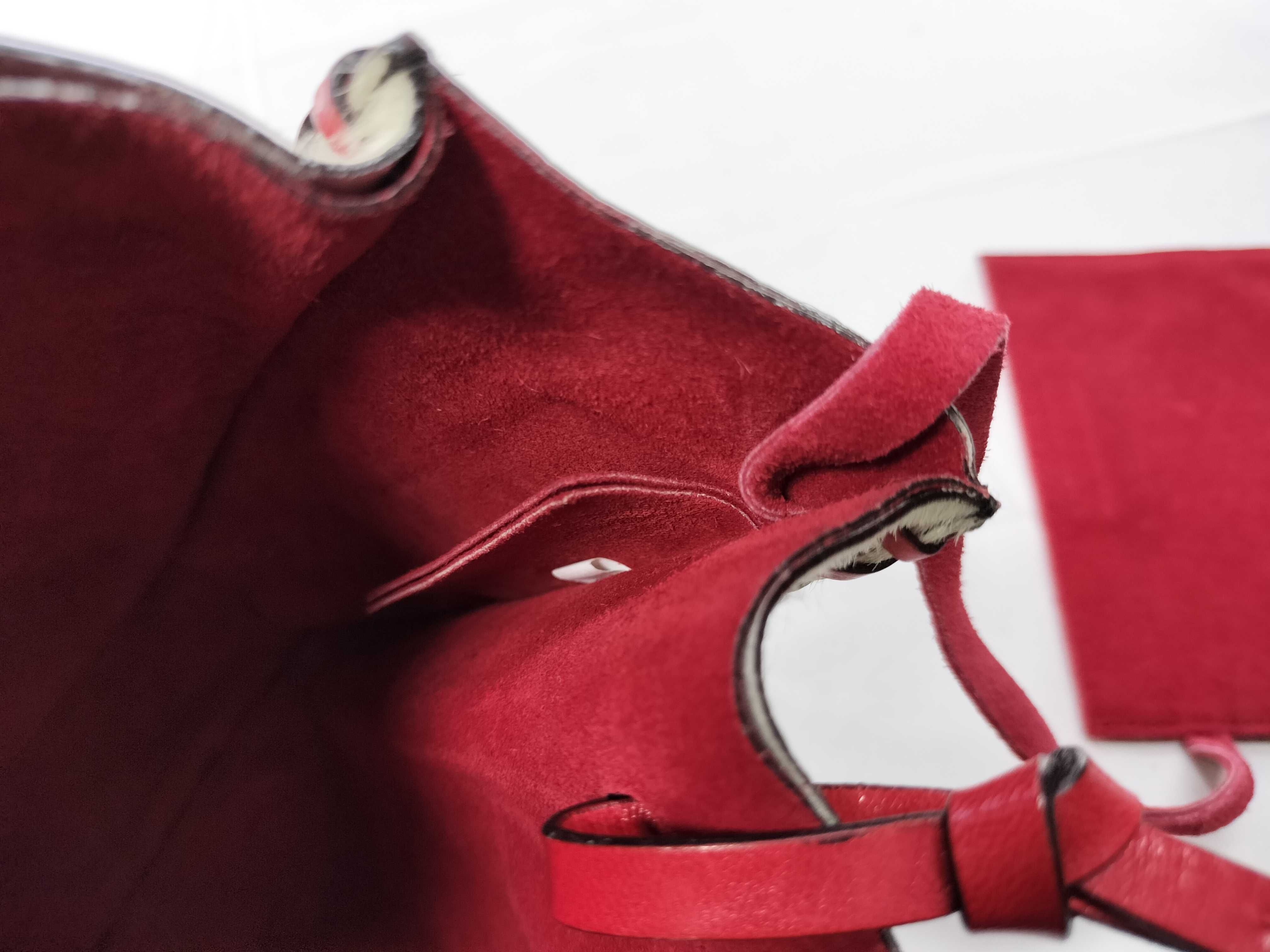 calfskin handbag with pouch and shoulder bag — view 9