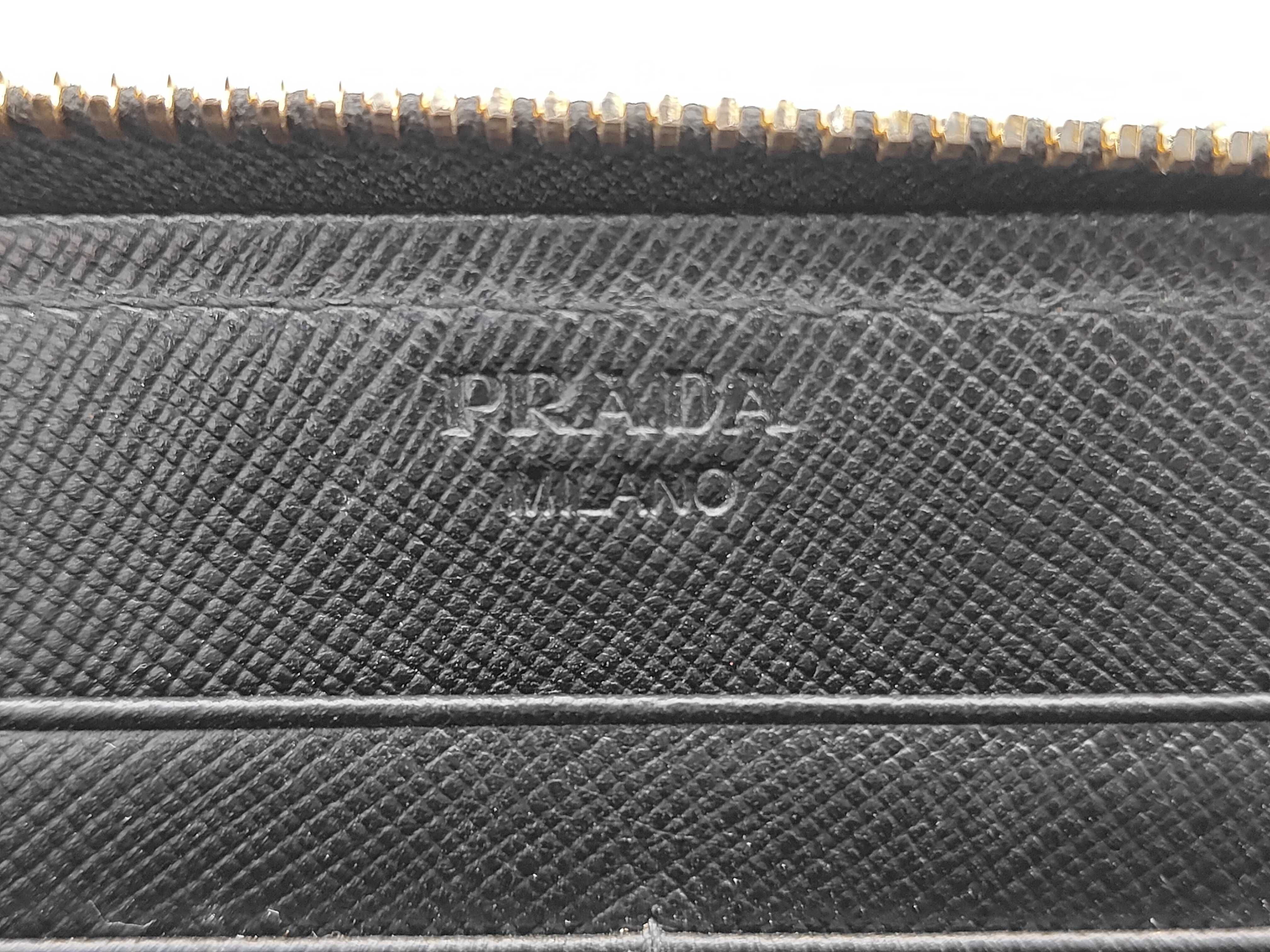 1M0506 Saffiano Quilted Round Zip Wallet — view 4