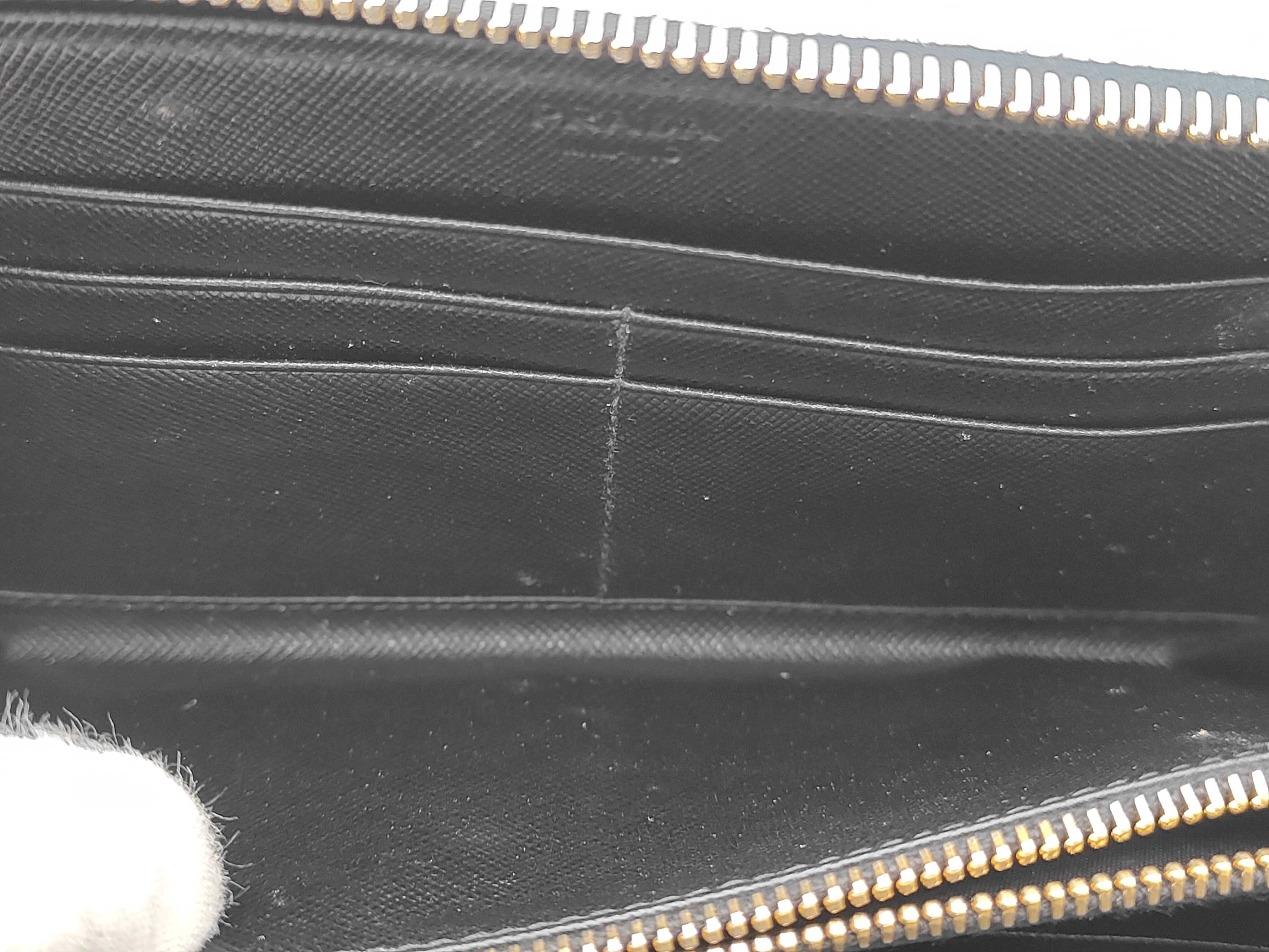1M0506 Saffiano Quilted Round Zip Wallet — view 5