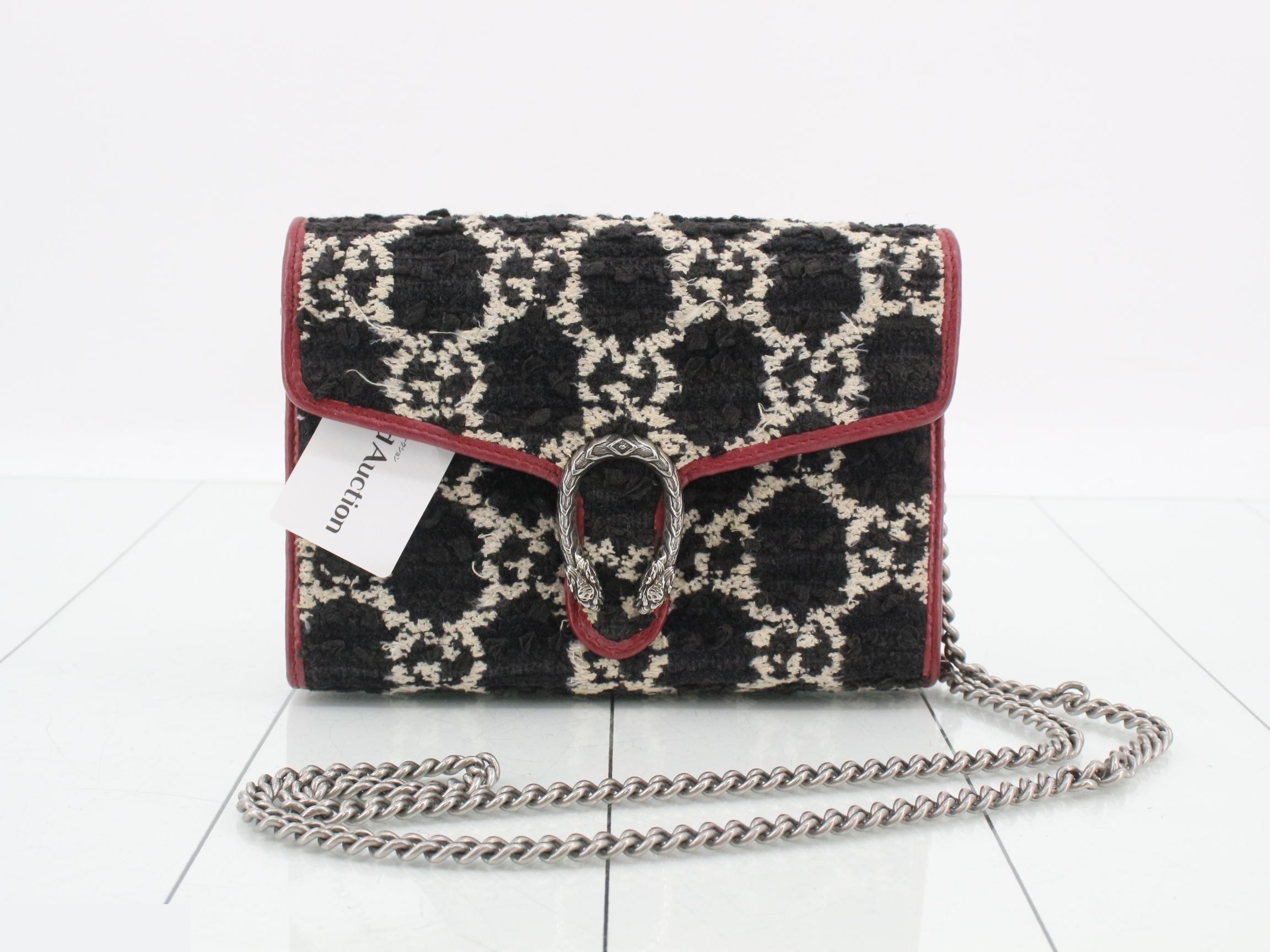 Dionysus Chain Wallet
