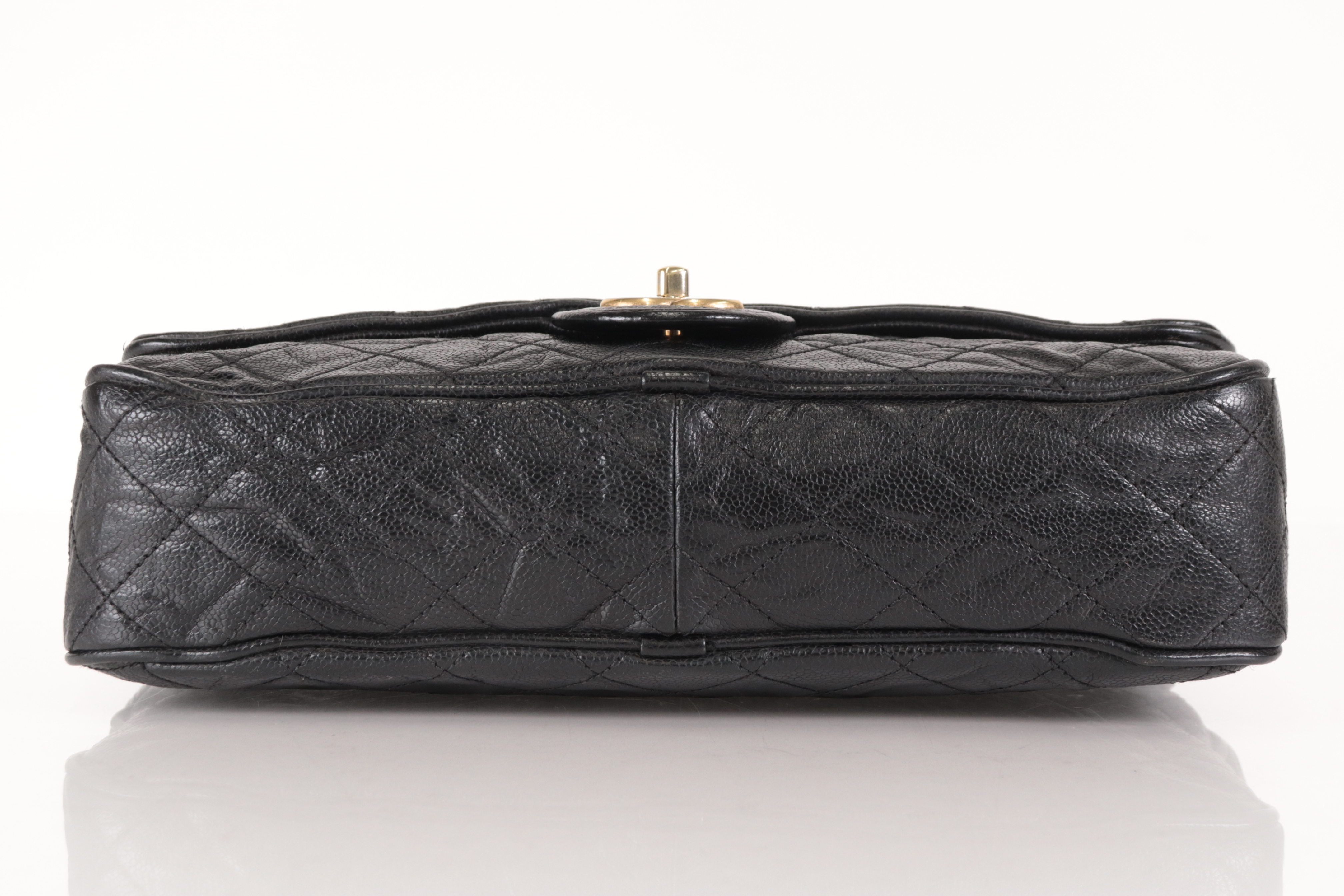 Turnlock Caviar Chain Shoulder Bag (Serial No. 16) — view 7