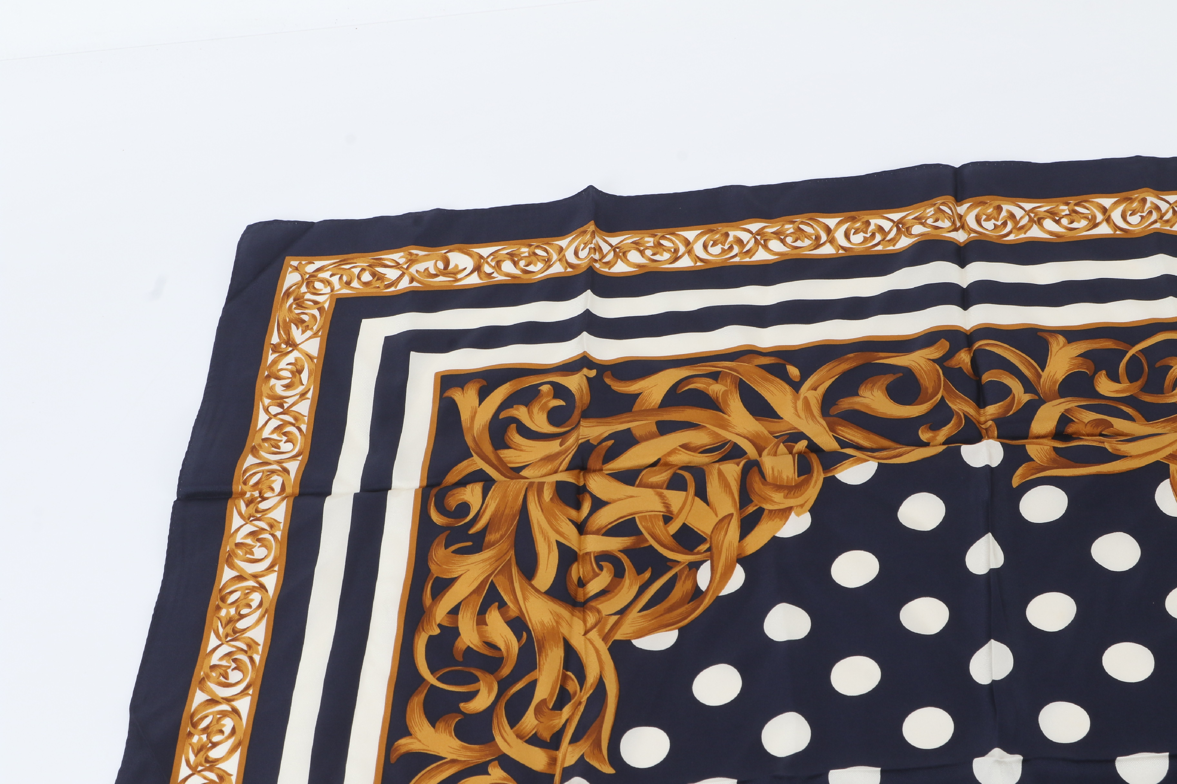scarf with tag, 100% silk, other accessories. — view 3