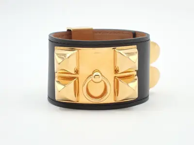 Collier de Chien leather bangle, wrist circumference approximately 17cm