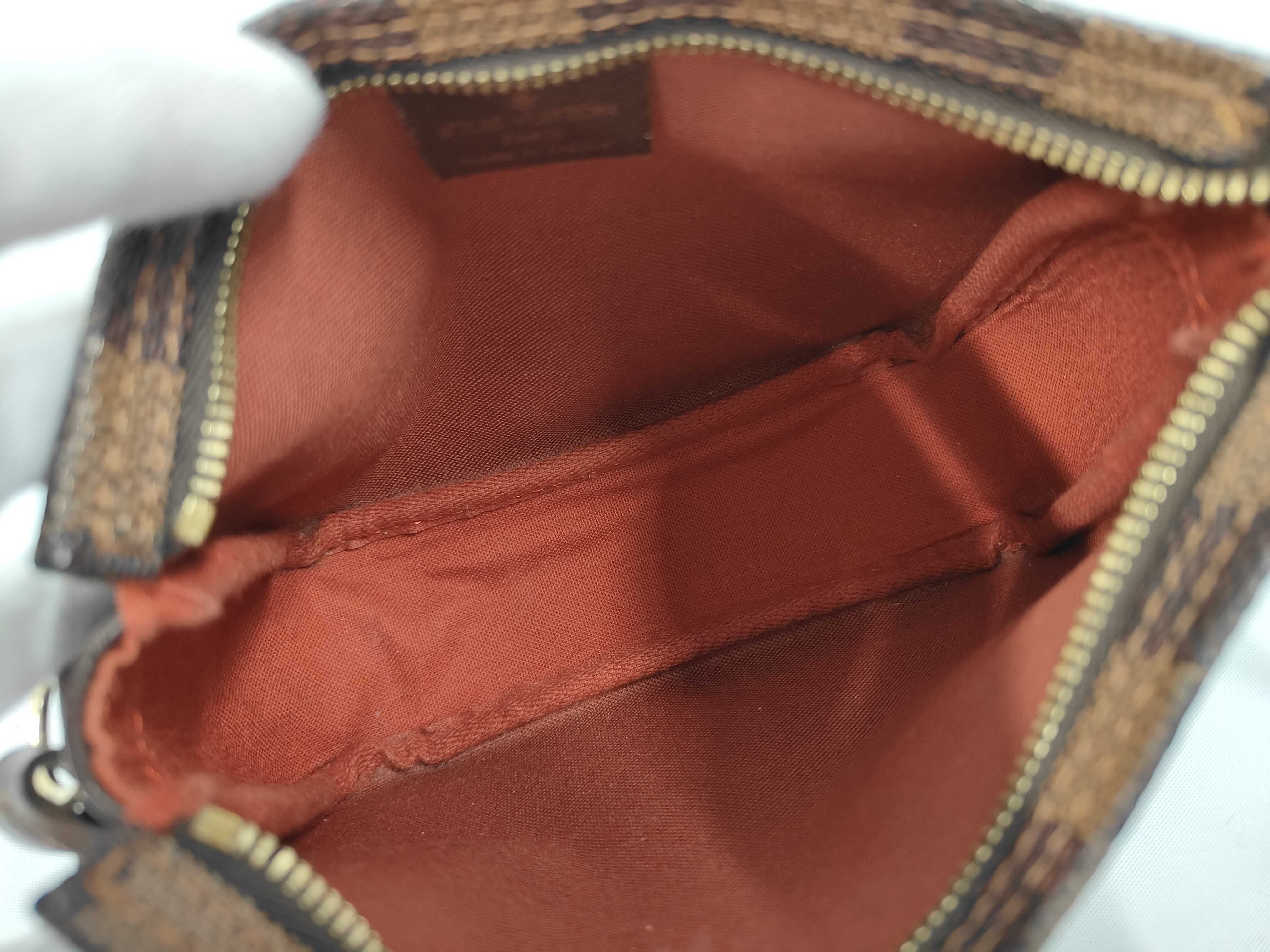 N51982 Damier Trouse Makeup Pouch — view 7