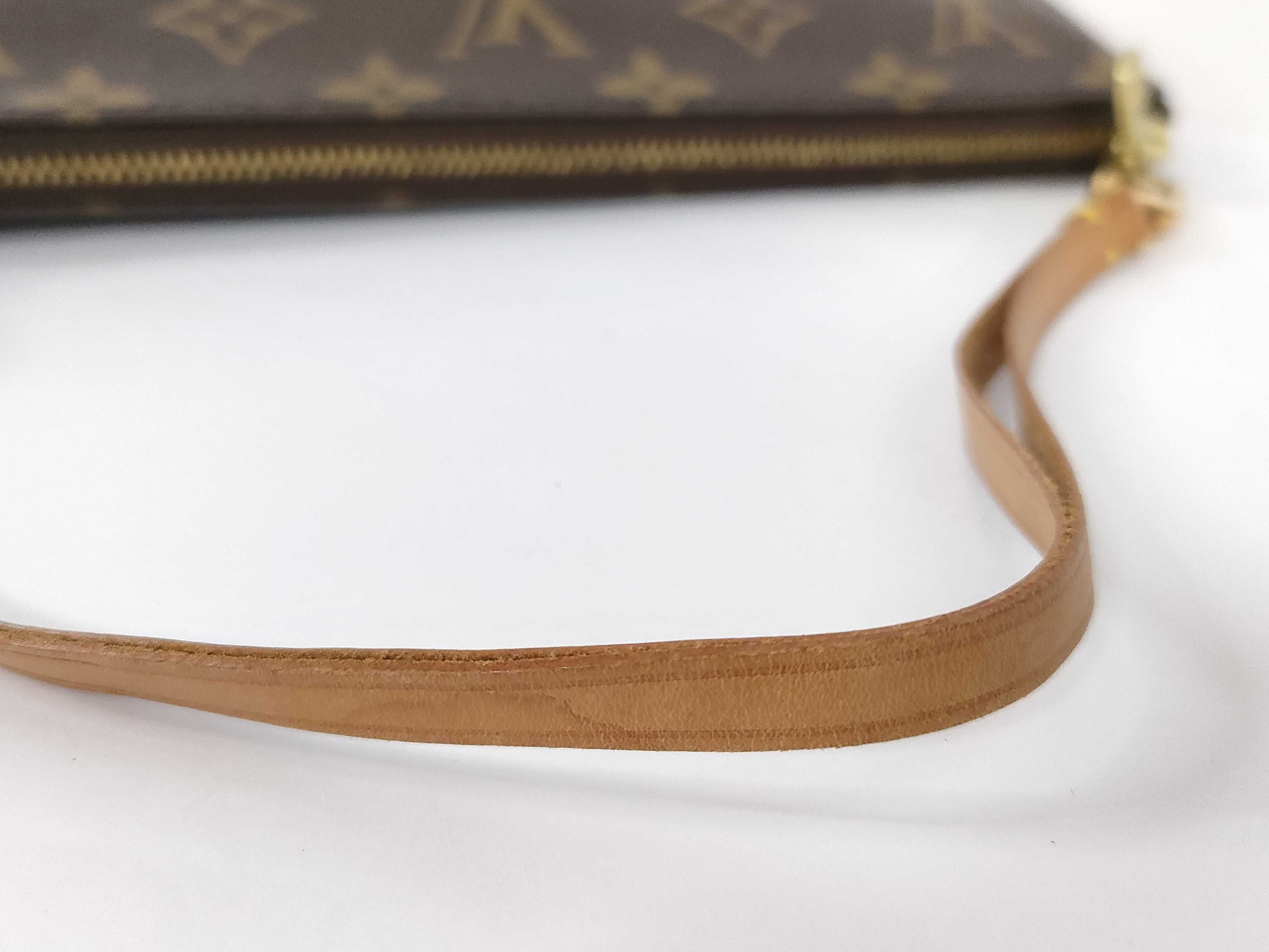 Monogram Pochette Accessoires M40712 Monogram Pouch Handbag Pouch — view 4