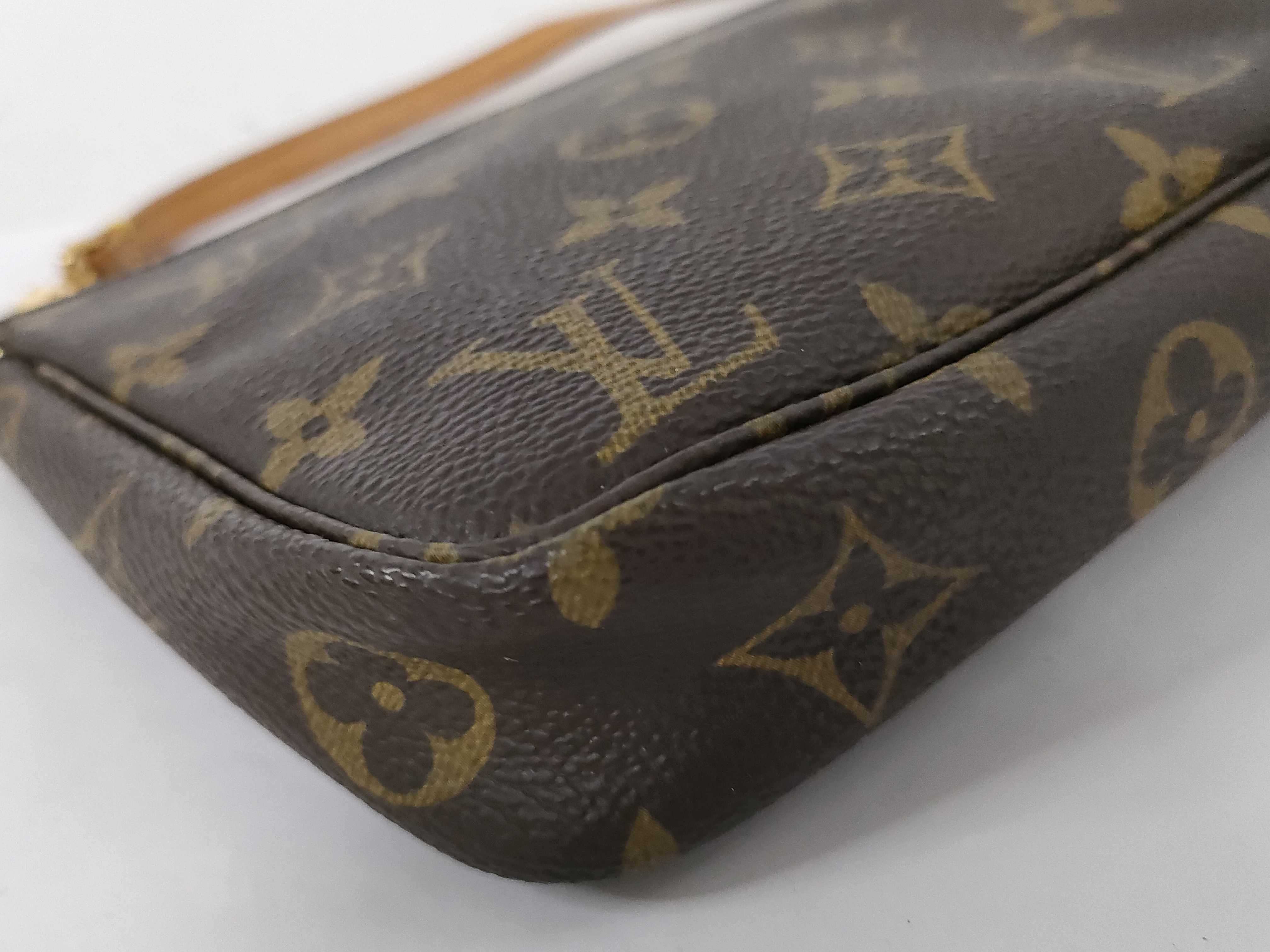 Monogram Pochette Accessoires M40712 Monogram Pouch Handbag Pouch — view 6