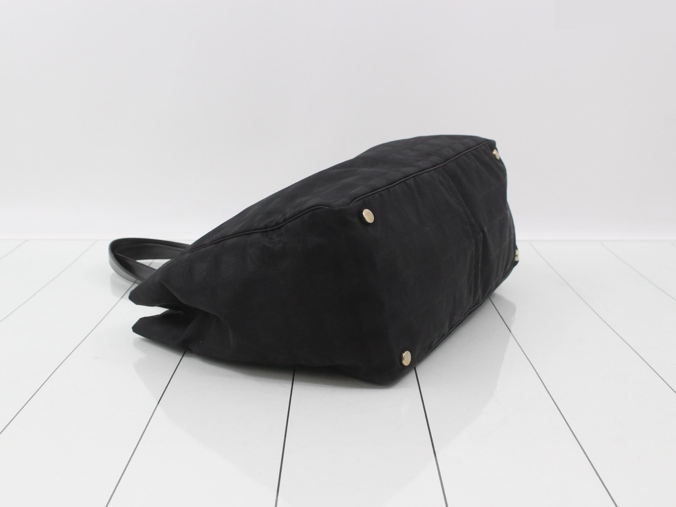 New Travel Line Tote MM, Black, Series 9, Sticker Included, 35 x 26 x 15 cm — view 5