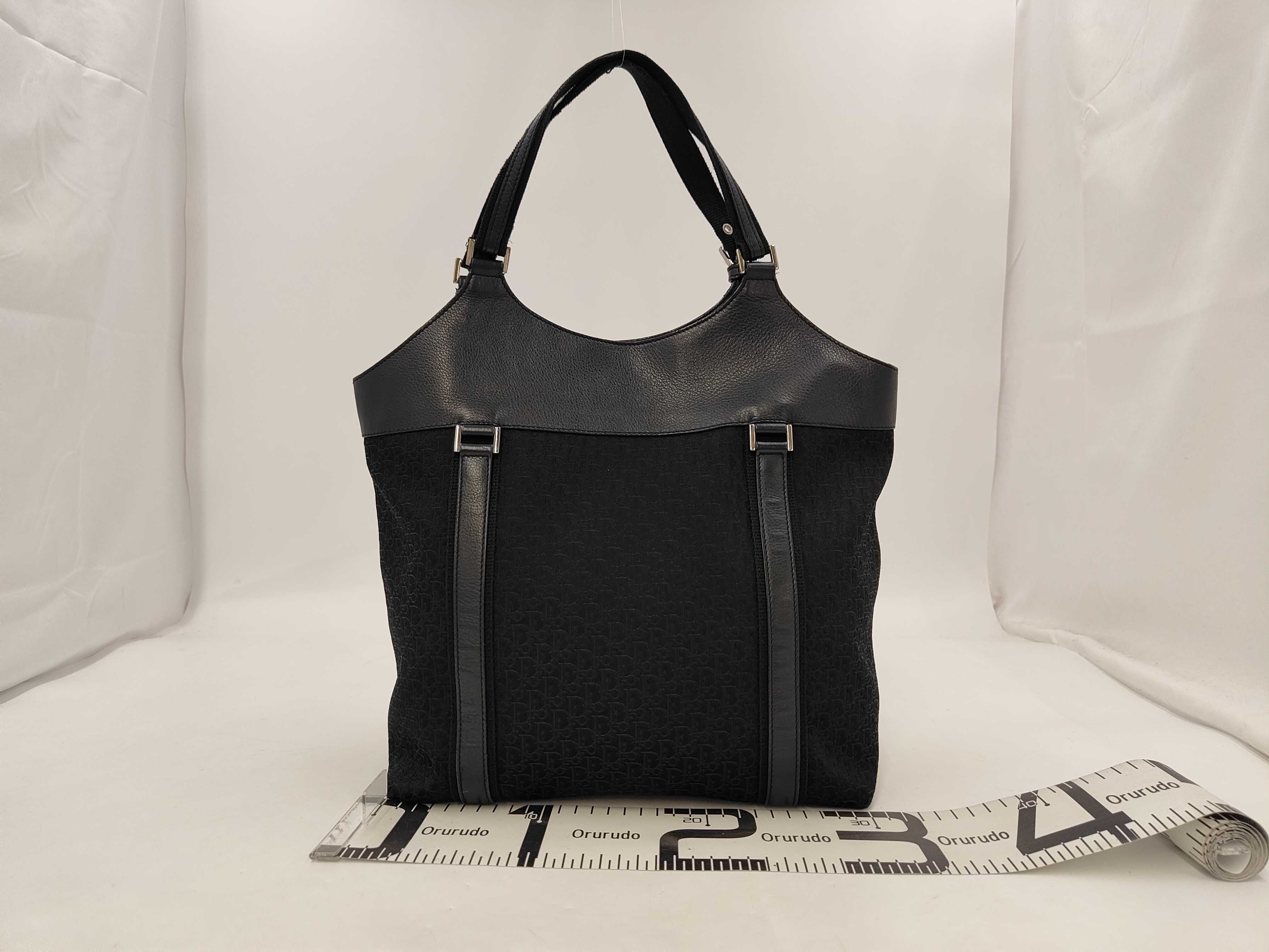 Trotter Street Chic Trotter Handbag — view 2