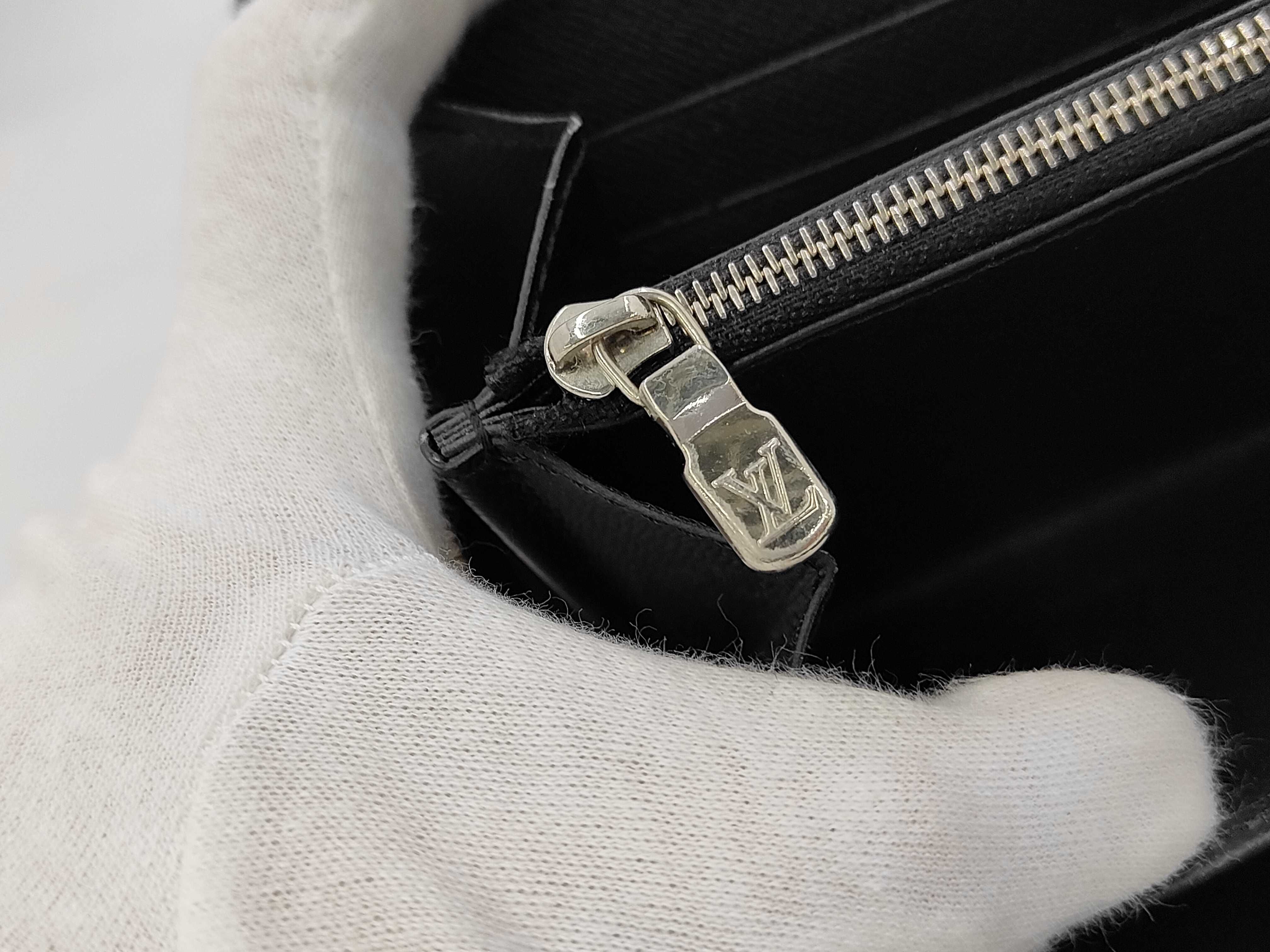 Epi Zippy Organizer Wallet — view 9