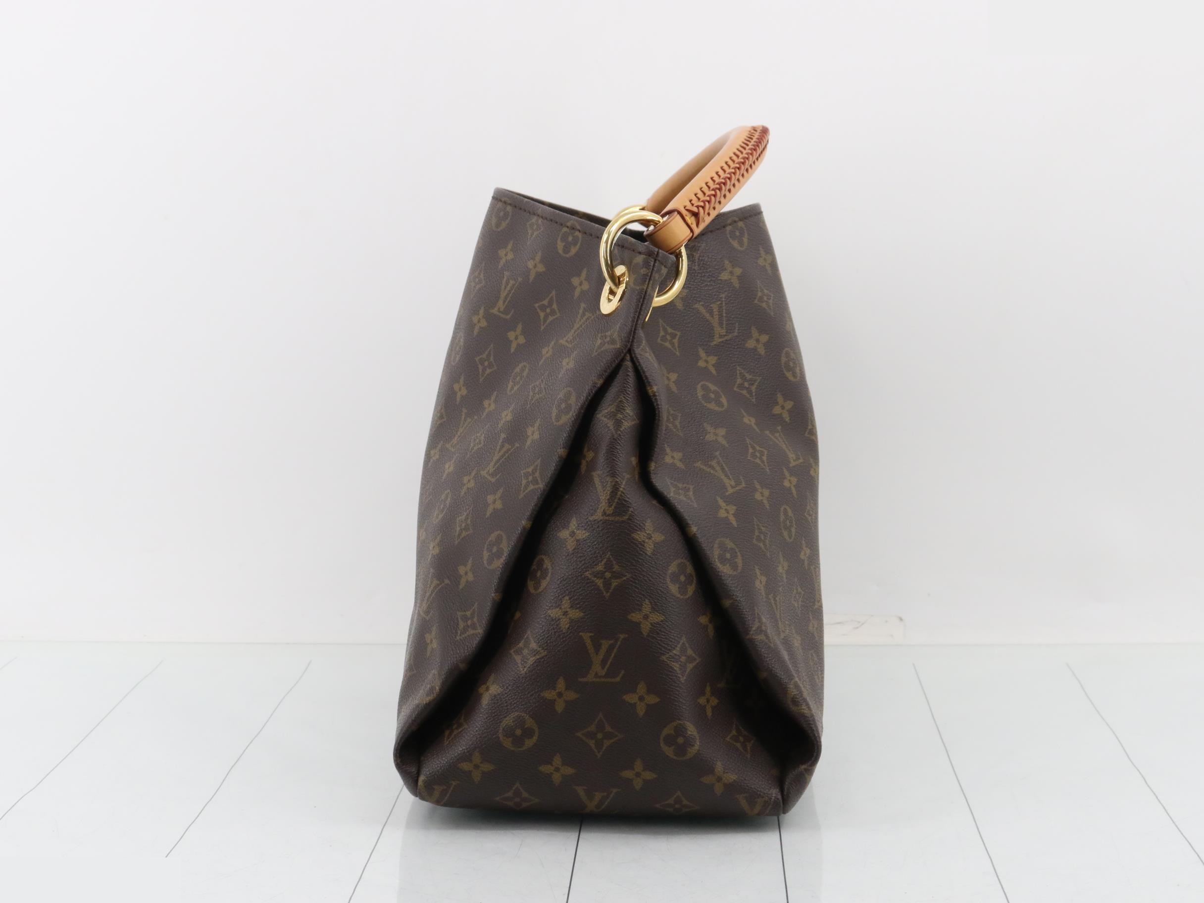 Monogram Artsy MM Shoulder Bag — view 4