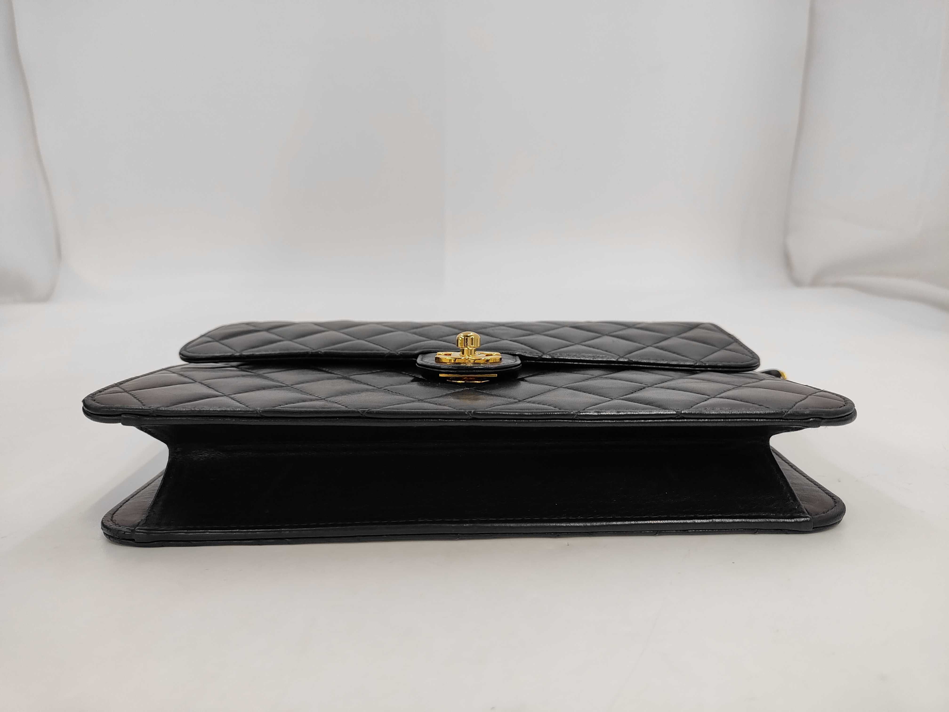 Matelassé Turnlock Chain Shoulder Bag (Series 6) — view 4